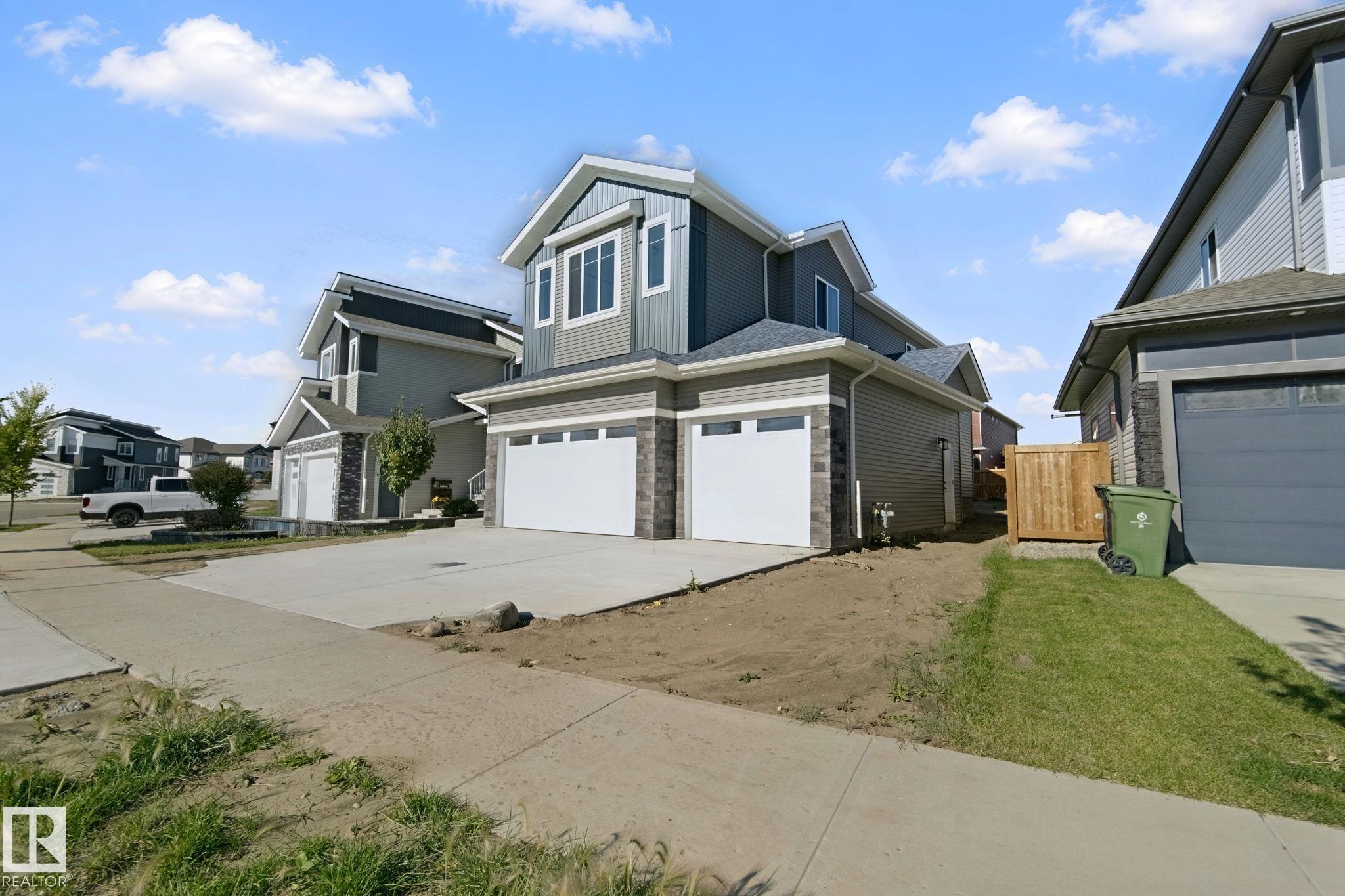 Third View of 357 MEADOWVIEW Drive, South Fort, Fort Saskatchewan, Alberta, T8L 0X7