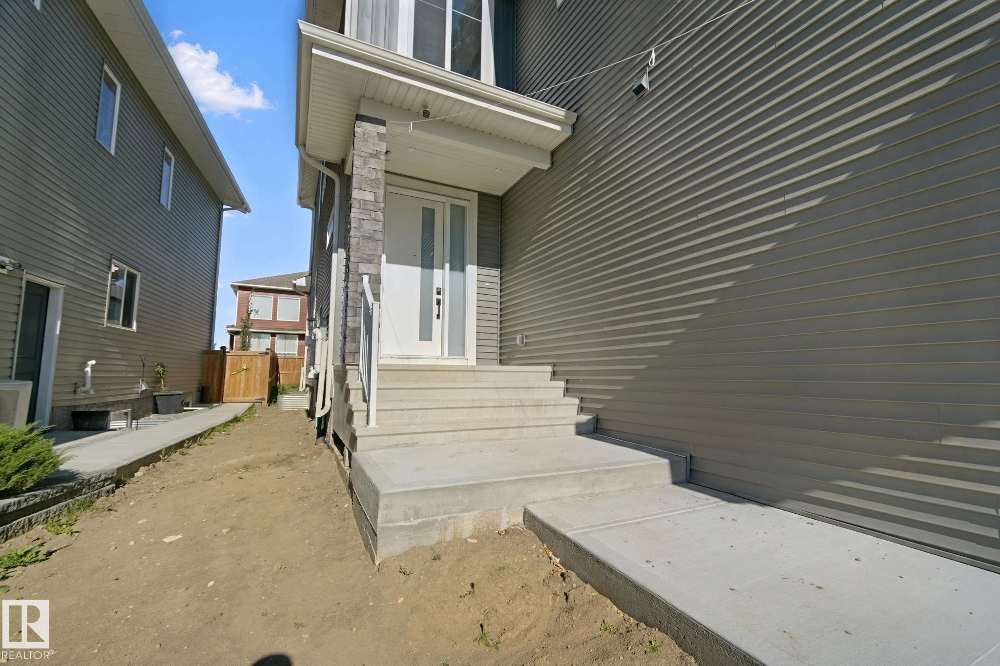 Fifth View of 357 MEADOWVIEW Drive, South Fort, Fort Saskatchewan, Alberta, T8L 0X7
