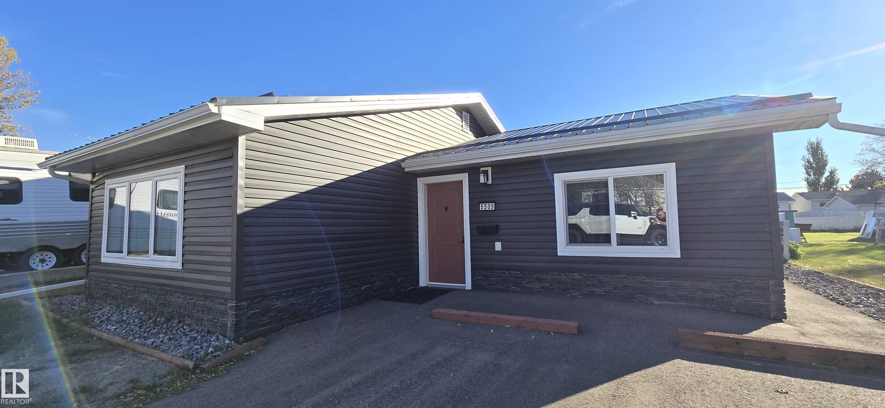 5509 48a Street, E4510836, Alberta,