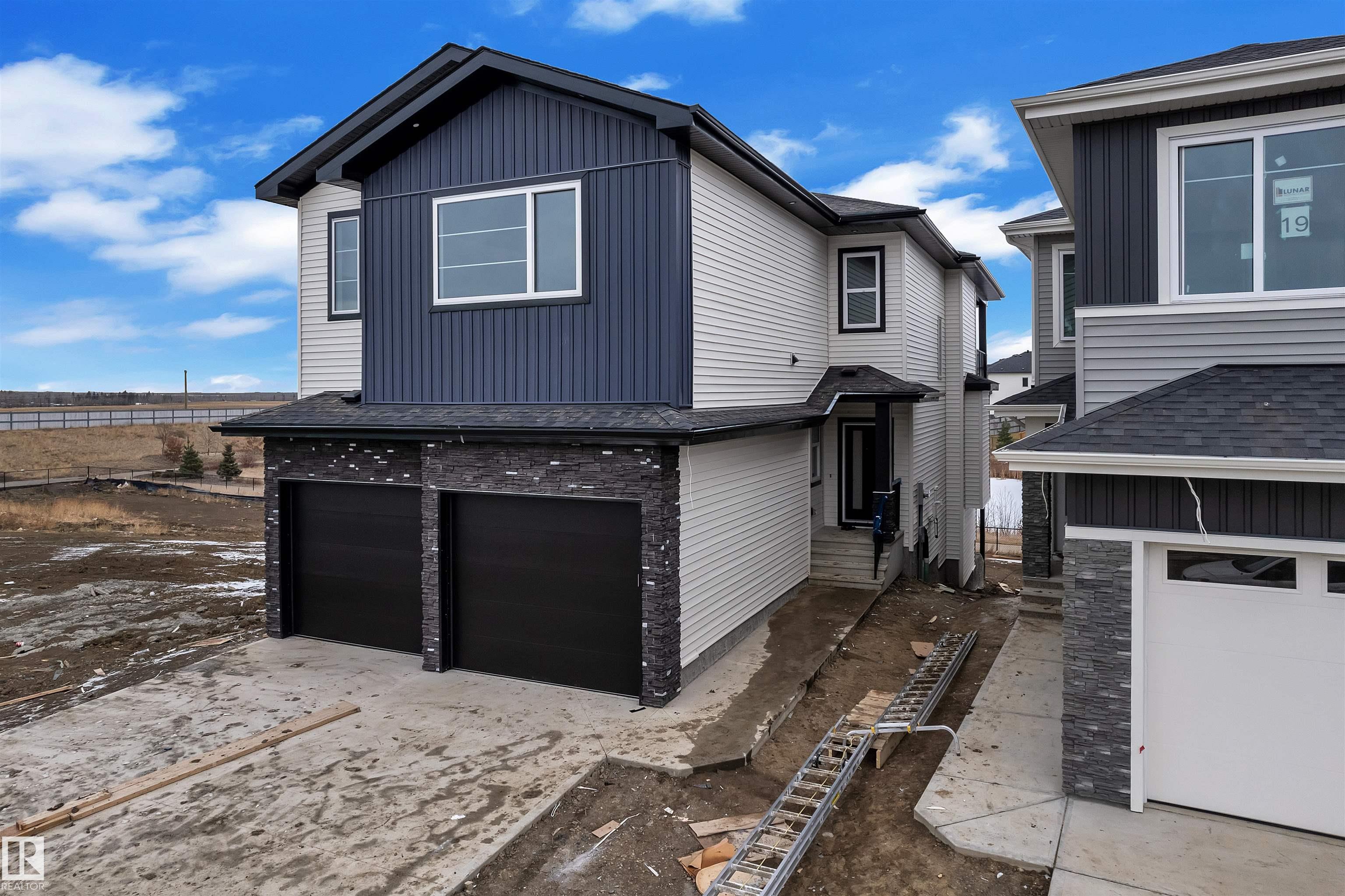 21 AXELWOOD Crescent, E4510910, Alberta,