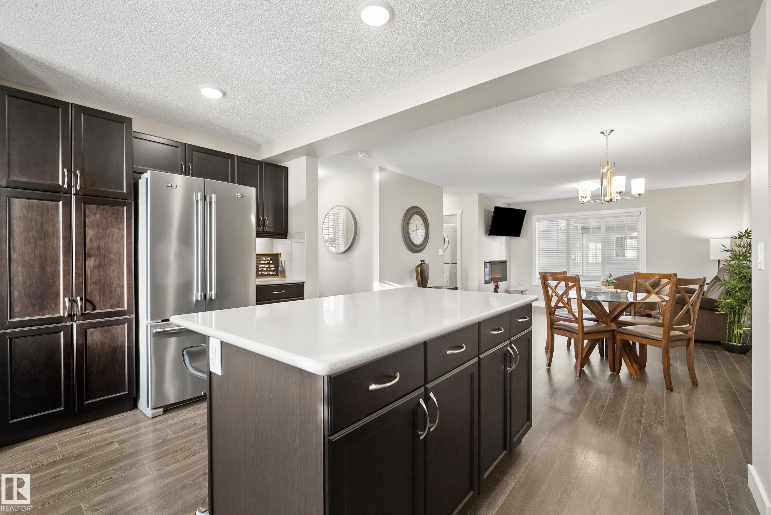 61 1005 GRAYDON HILL Boulevard, E4511038, Alberta,