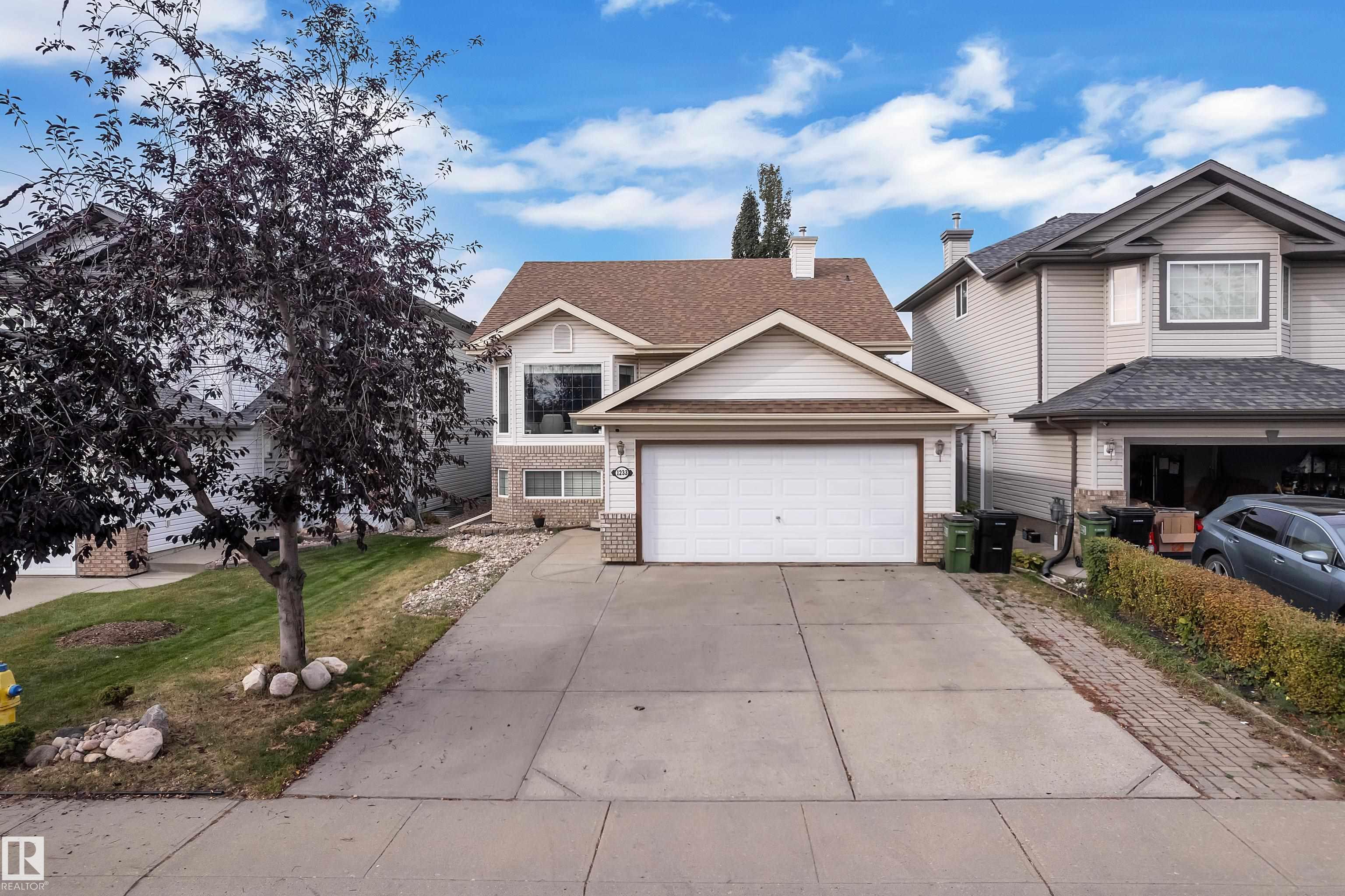 1233 ORMSBY Lane, E4511096, Alberta,