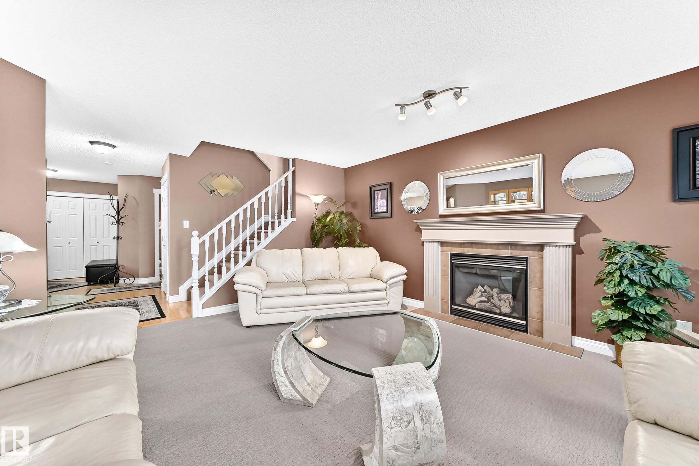Fifth View of 1108 117 Street, Rutherford (Edmonton), Edmonton, Alberta, T6W 1W8