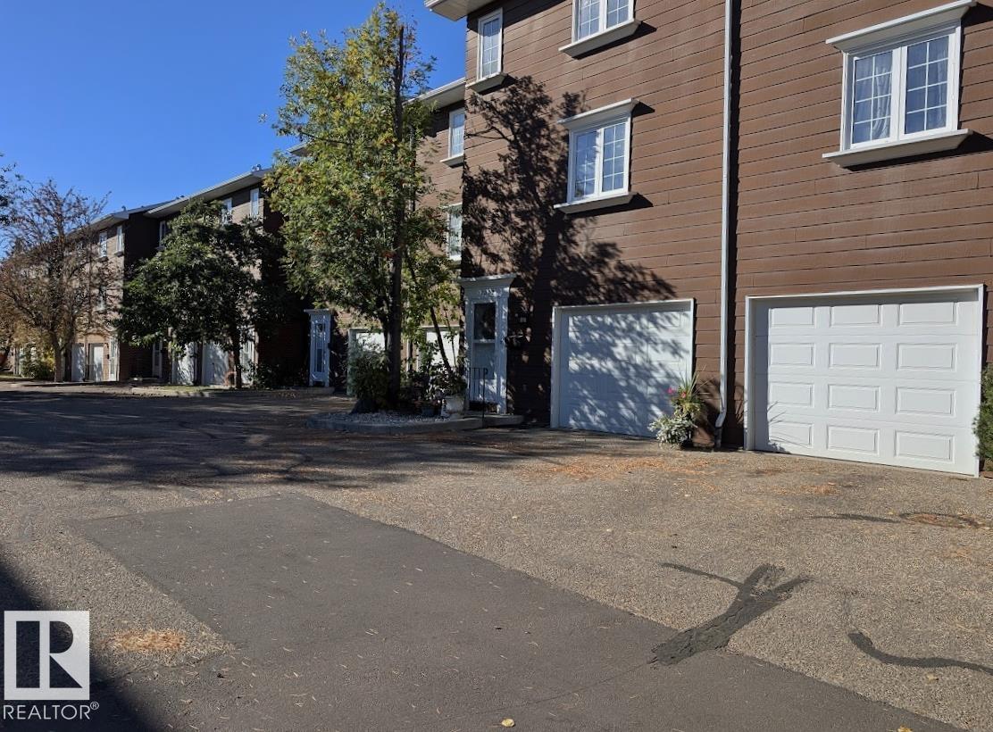 17072 67 Avenue, E4511308, Alberta,