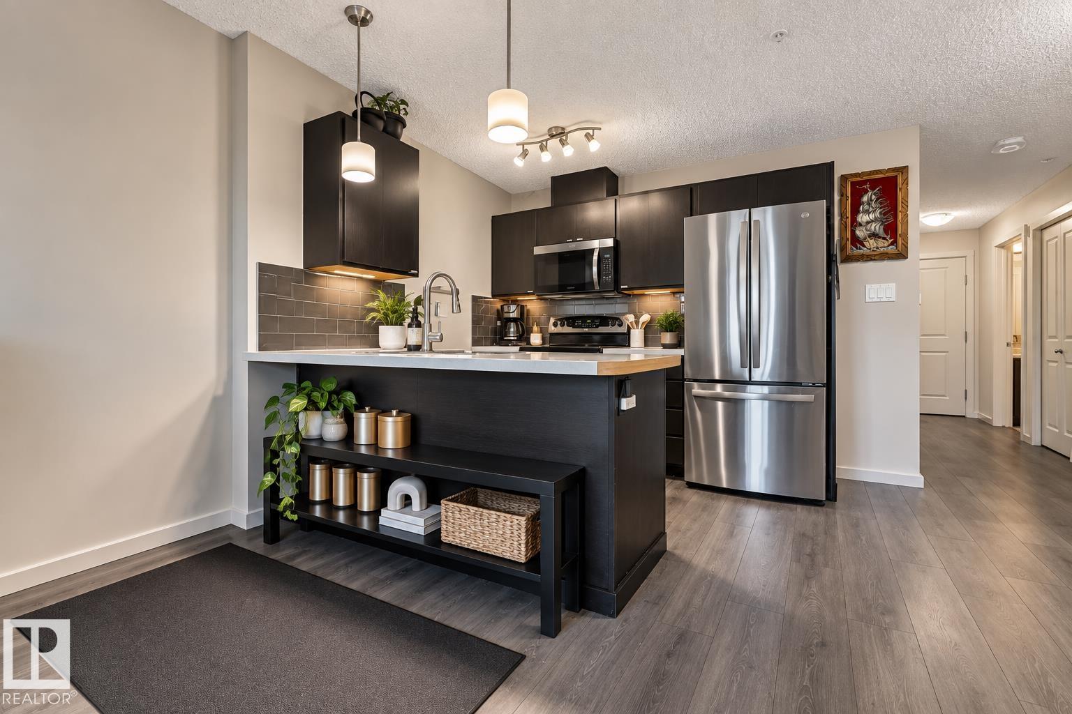 Fifth View of 251 1196 HYNDMAN Road, Canon Ridge, Edmonton, Alberta, T5A 0X8