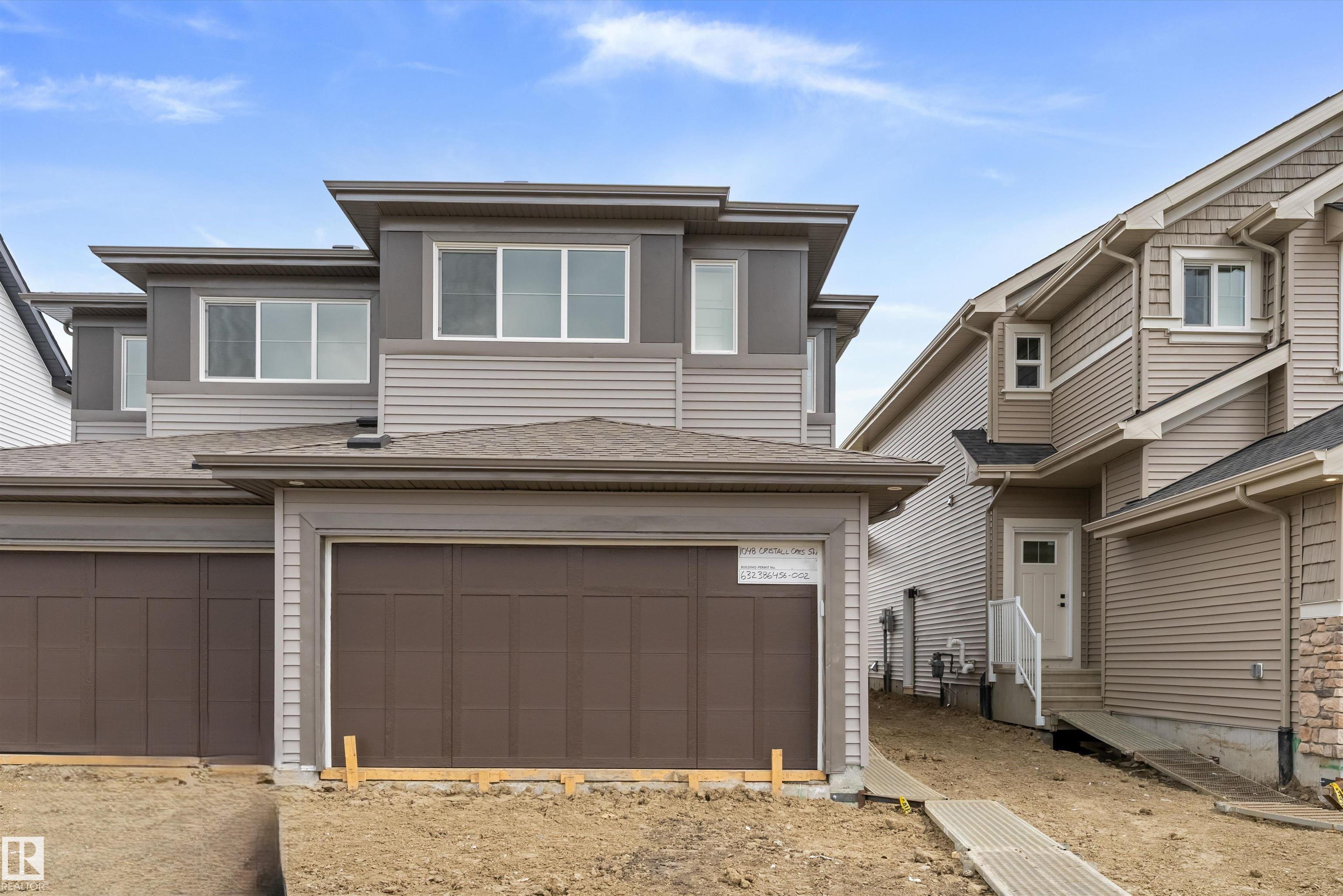 1048 CRISTALL Crescent, E4511443, Alberta,