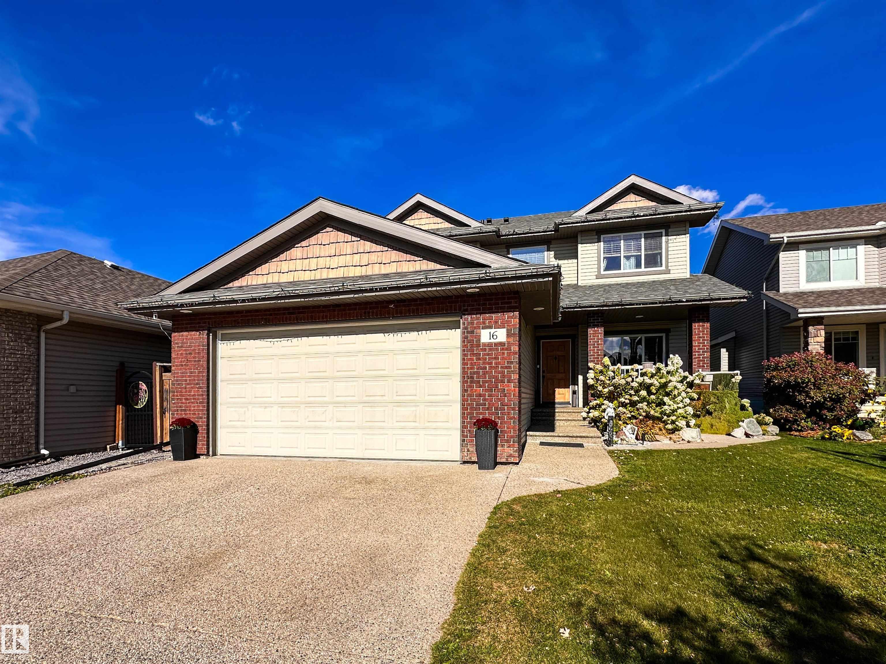 16 NORMANDEAU Crescent, E4511502, Alberta,