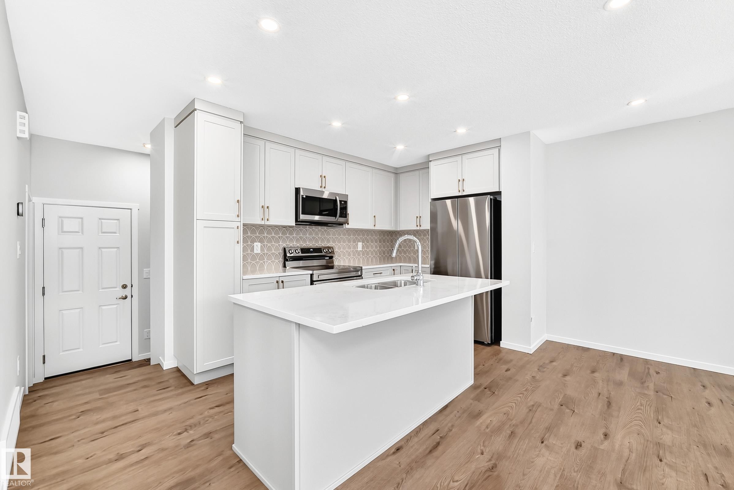 Second View of 1089 Hearthstone Boulevard, Hearthstone (Strathcona), Sherwood Park, Alberta, T8H 3B3