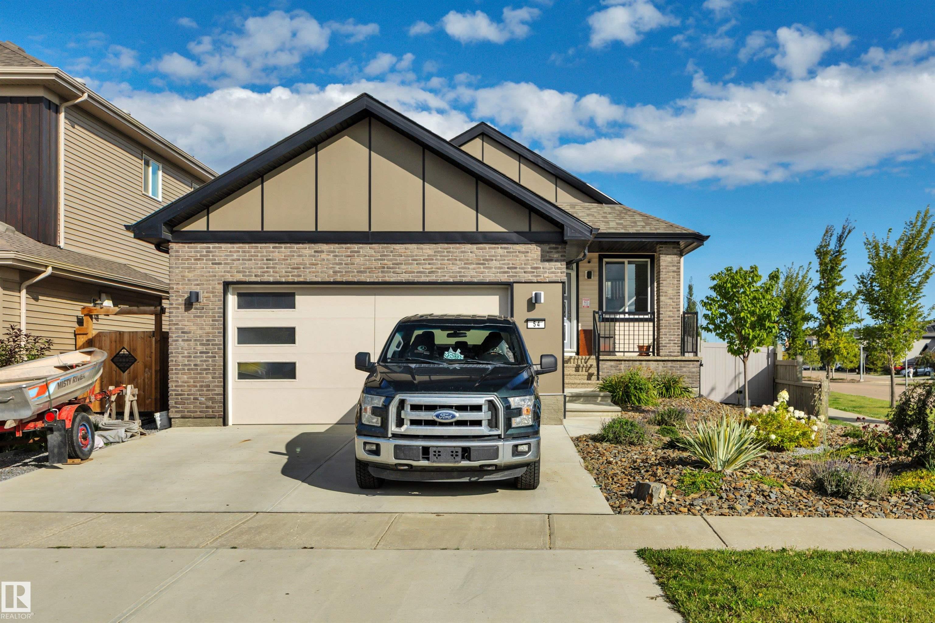 54 CALISTA Way, E4511528, Alberta,