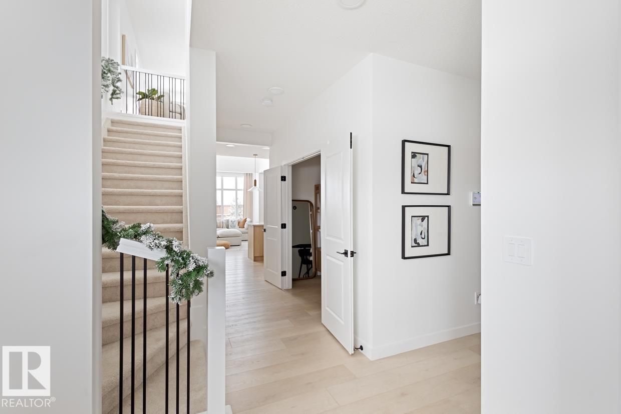 Fifth View of 1731 Crossbill Loop, Kinglet Gardens, Edmonton, Alberta, T5S 0Y6