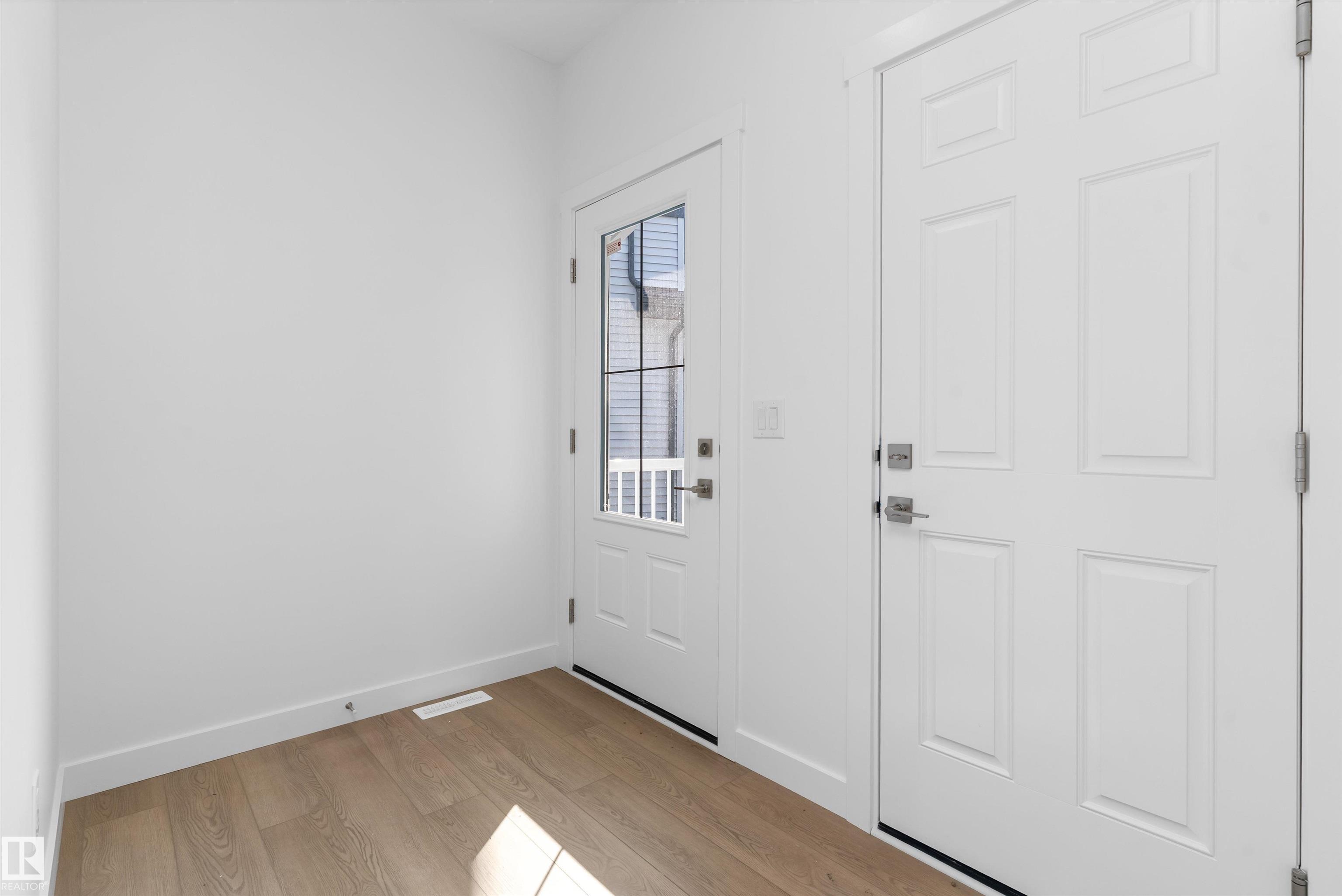 Third View of 1064 CRISTALL Crescent, Chappelle Area, Edmonton, Alberta, T6W 5S6