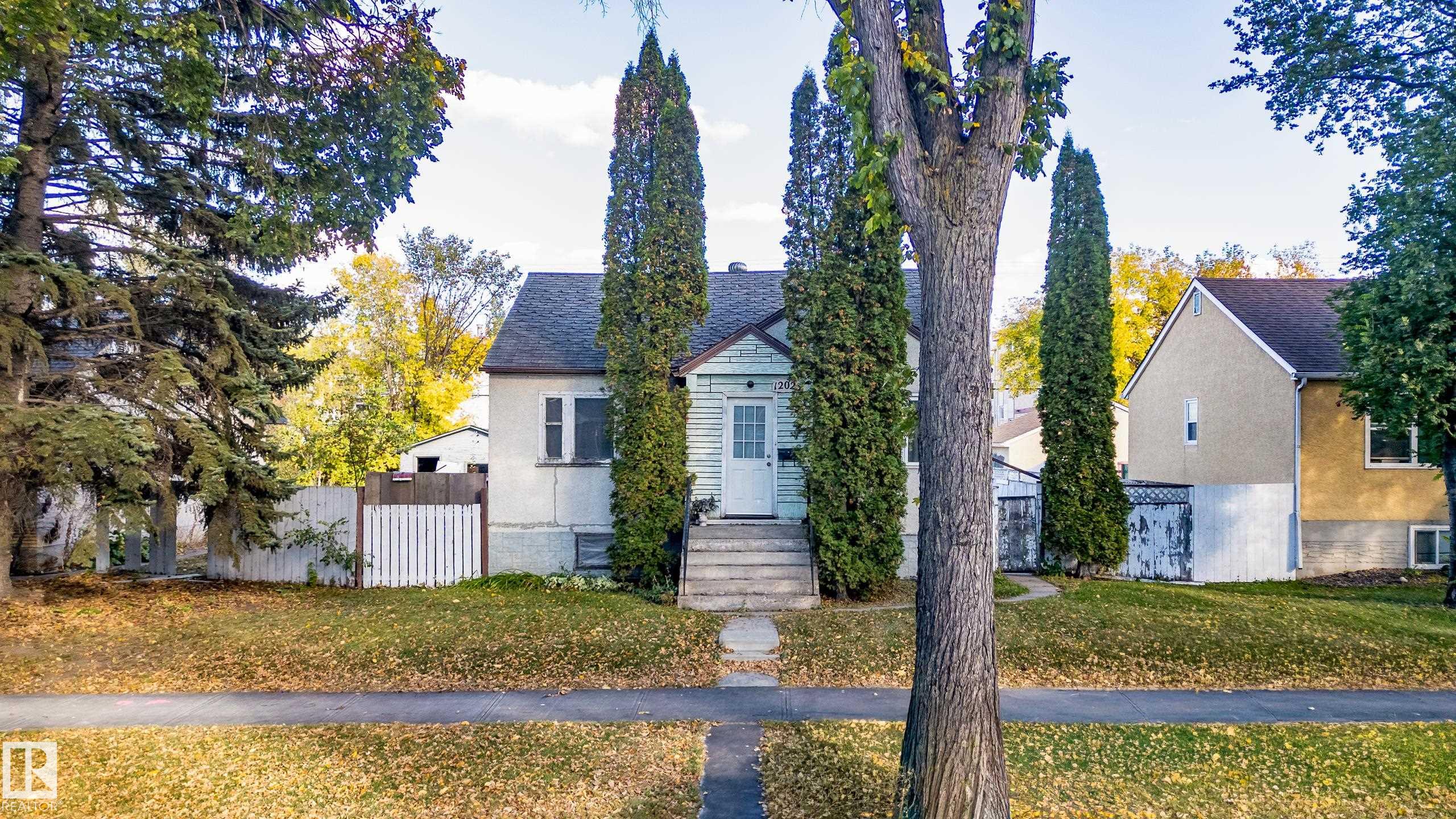 Second View of 12023 67 Street, Montrose (Edmonton), Edmonton, Alberta, T5B 1M4