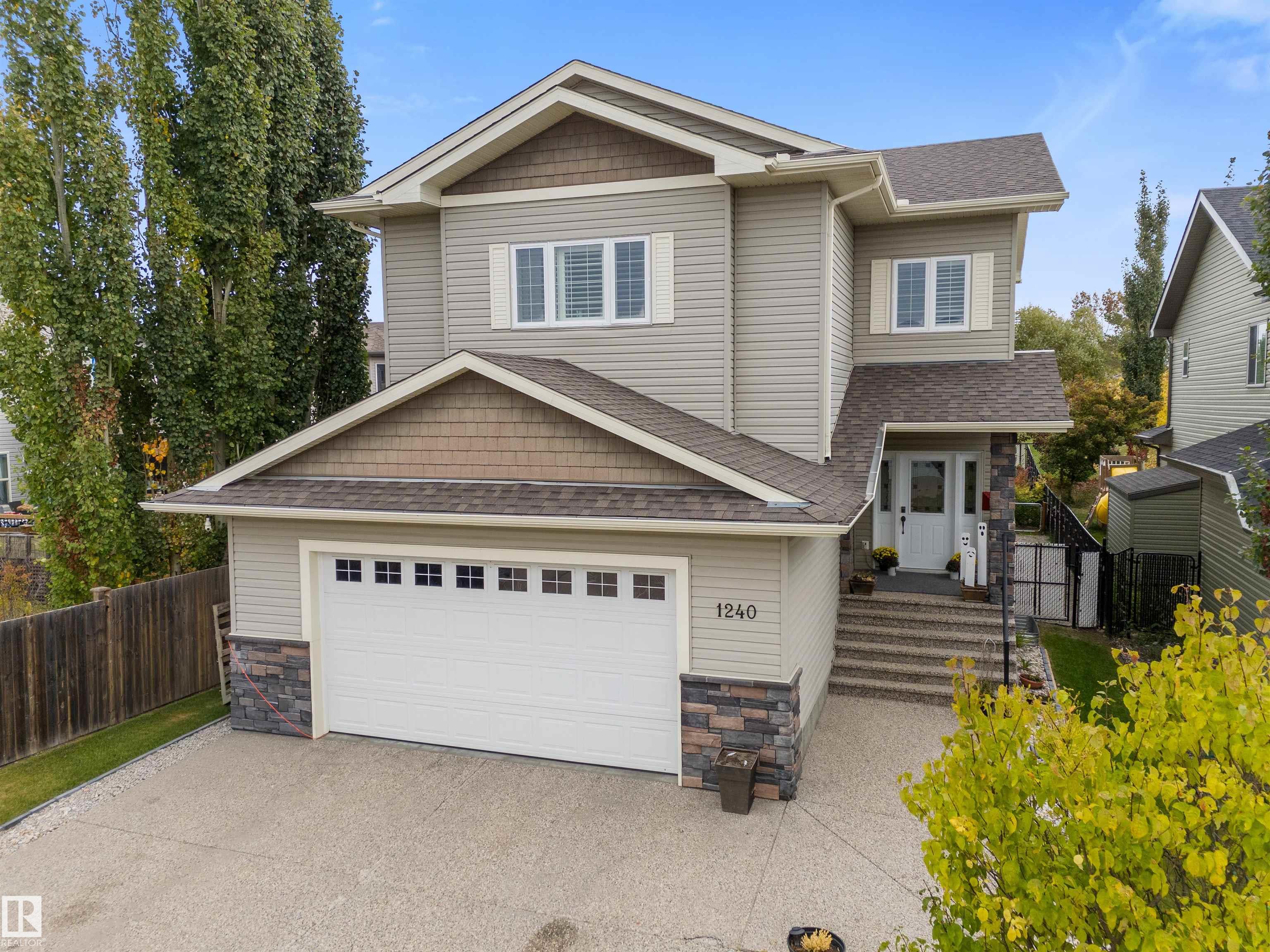 1240 WESTERRA Crescent, E4511694, Alberta,