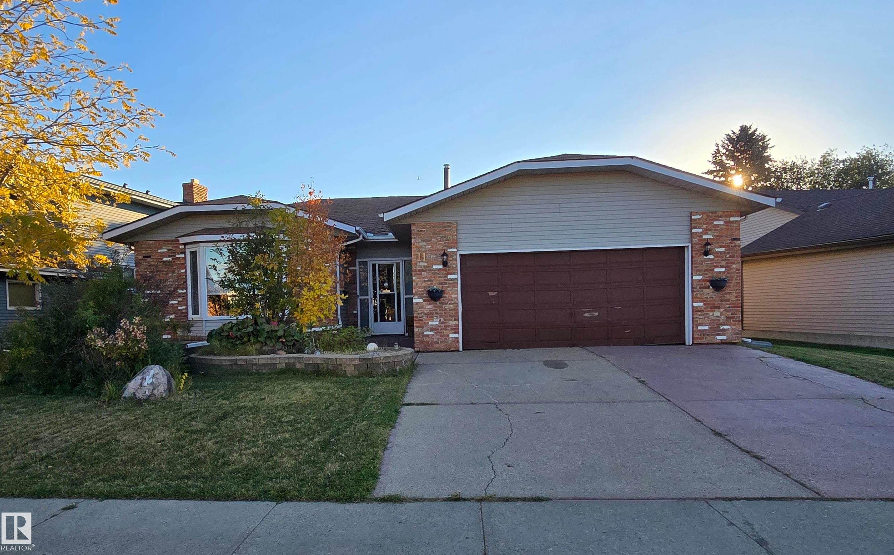 11 HOWSON Crescent, E4511782, Alberta,