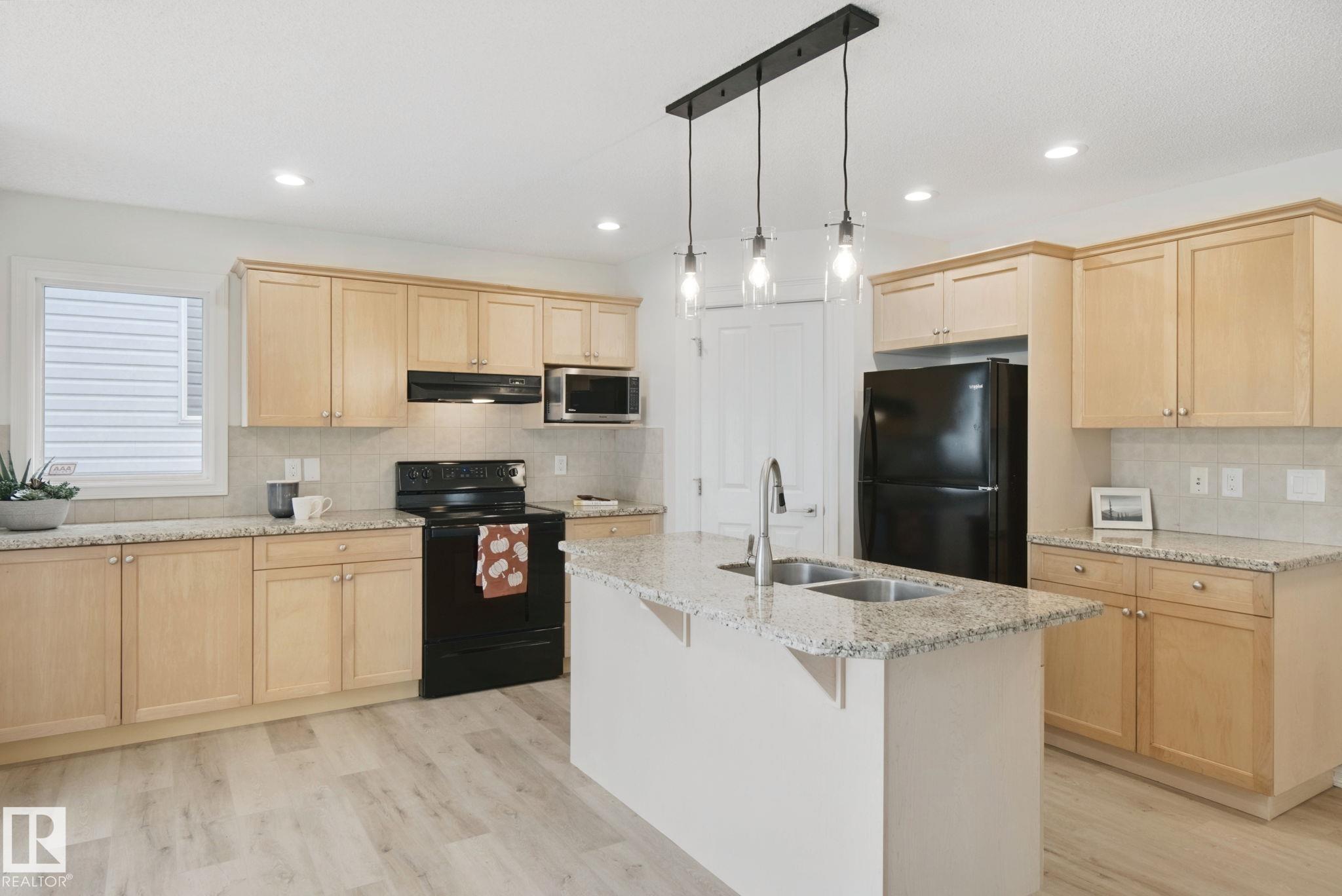 20420 56 Avenue, E4512035, Alberta,
