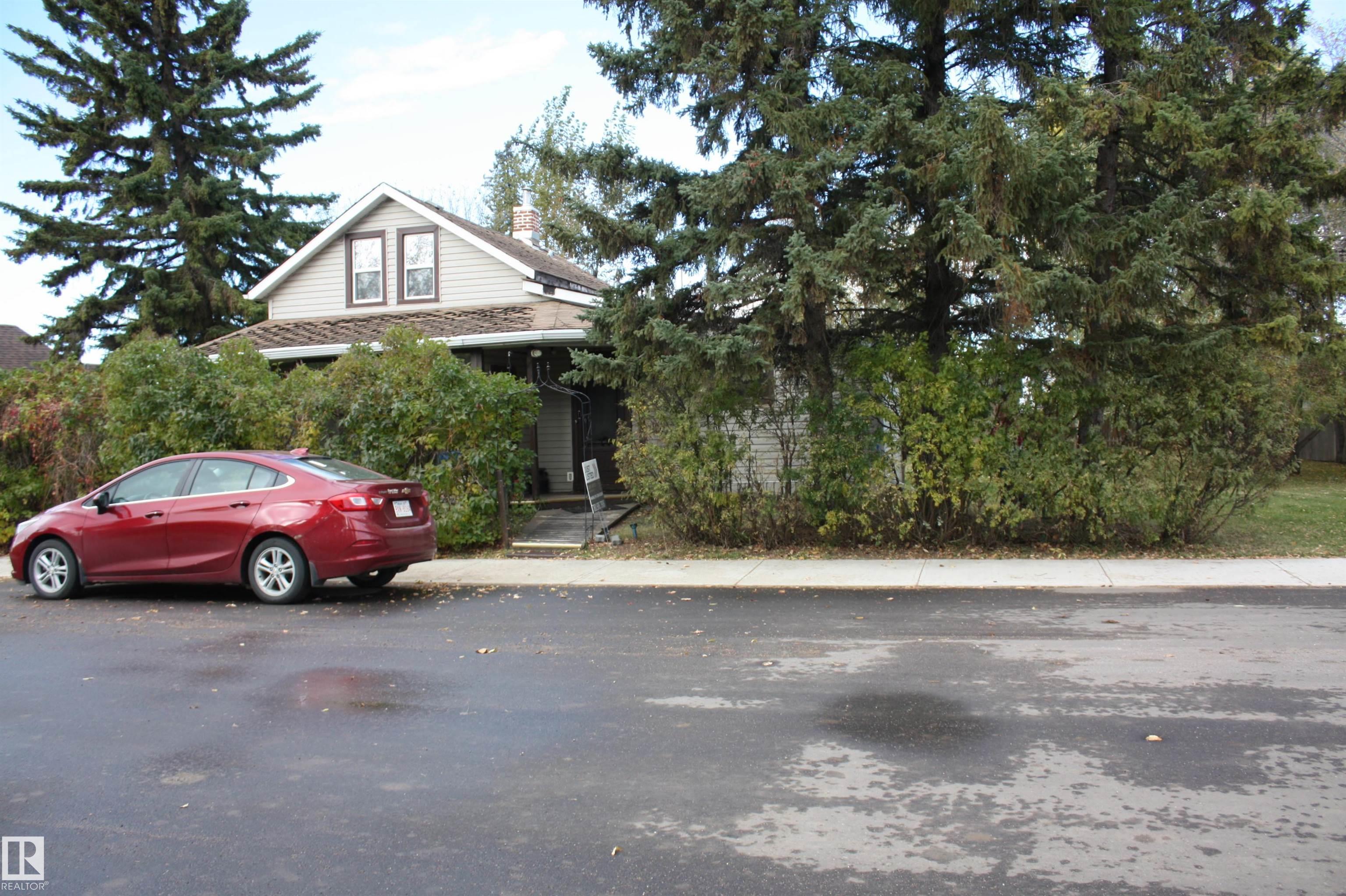 5012 49 AVE, E4512045, Alberta,