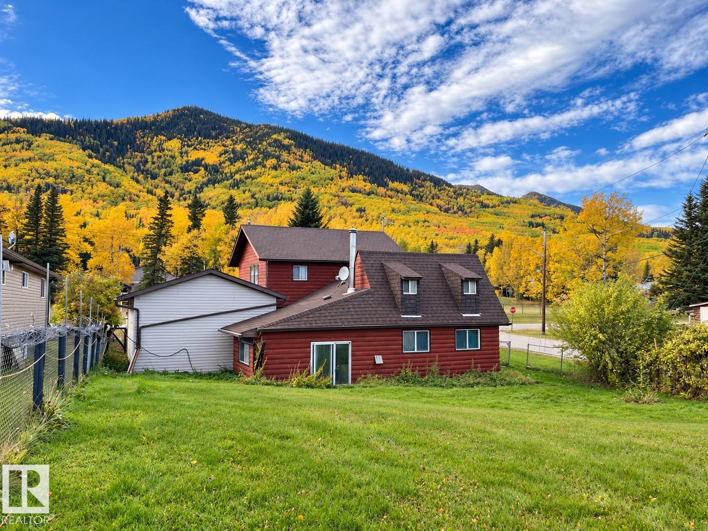 4933 Centre Street, E4512169, Alberta,