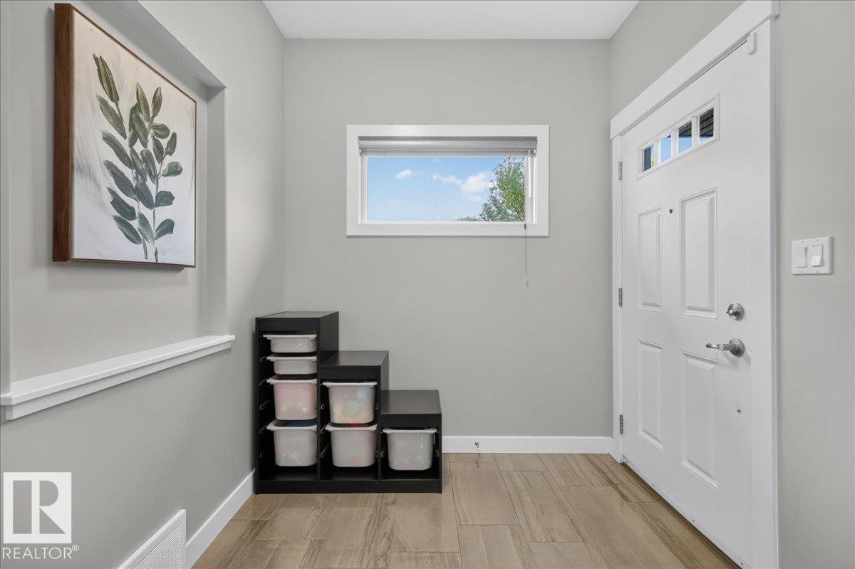 Fifth View of 2804 KOSHAL Crescent, Keswick, Edmonton, Alberta, T6W 3J7