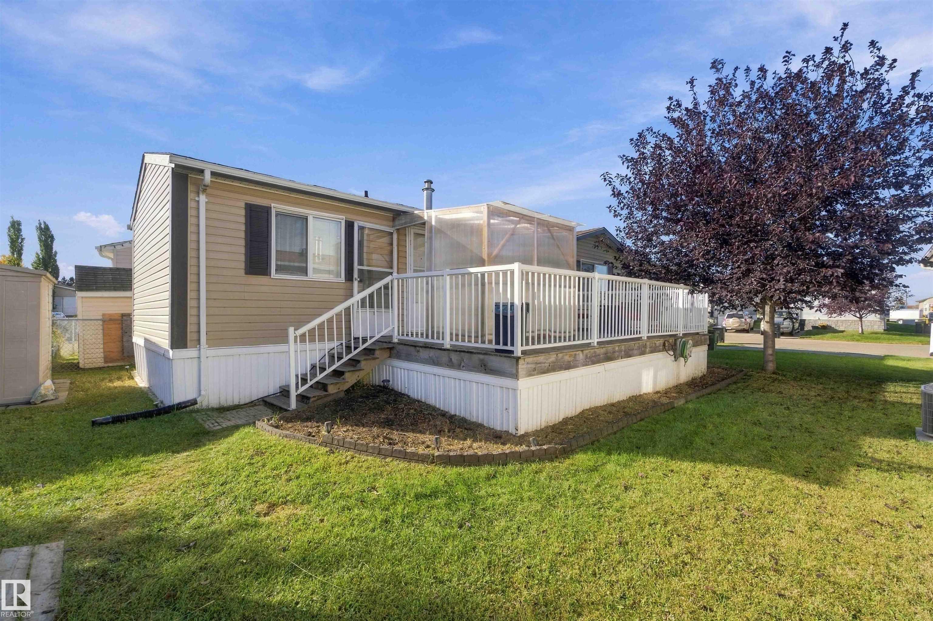 Third View of 442 Oak Wood Crescent, Maple Ridge (Edmonton), Edmonton, Alberta, T6P 0B2