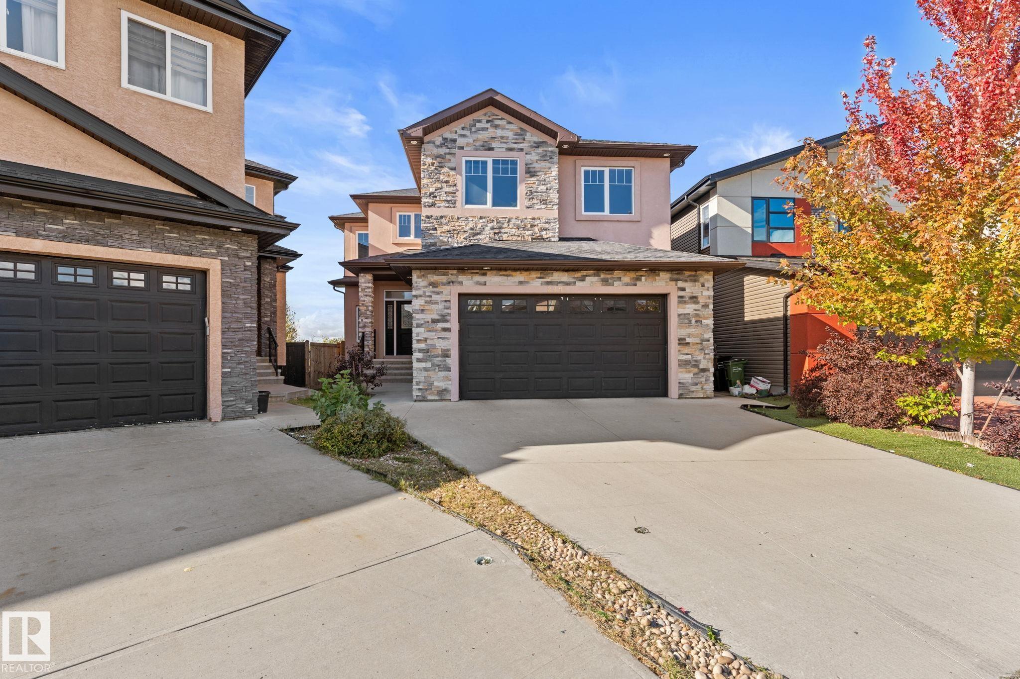 229 ALBANY Drive, E4512253, Alberta,