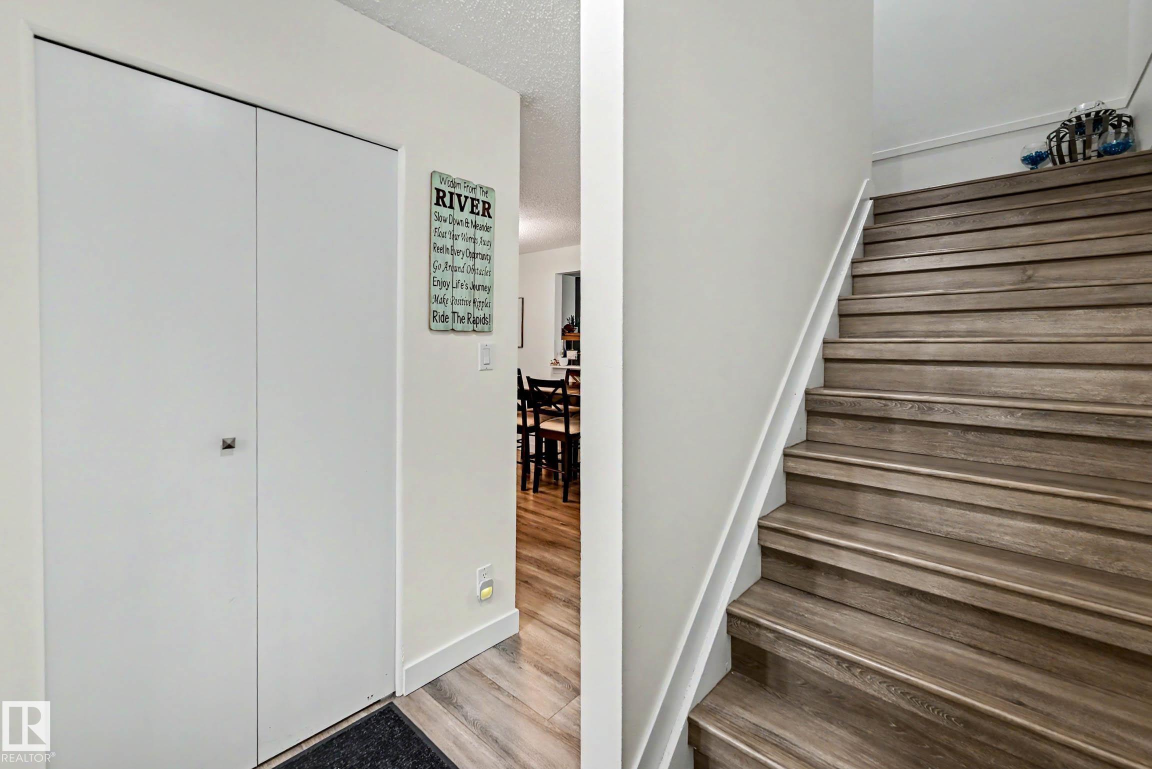 Fifth View of 15 AKINSDALE Gardens, Akinsdale, St. Albert, Alberta, T8N 3M6