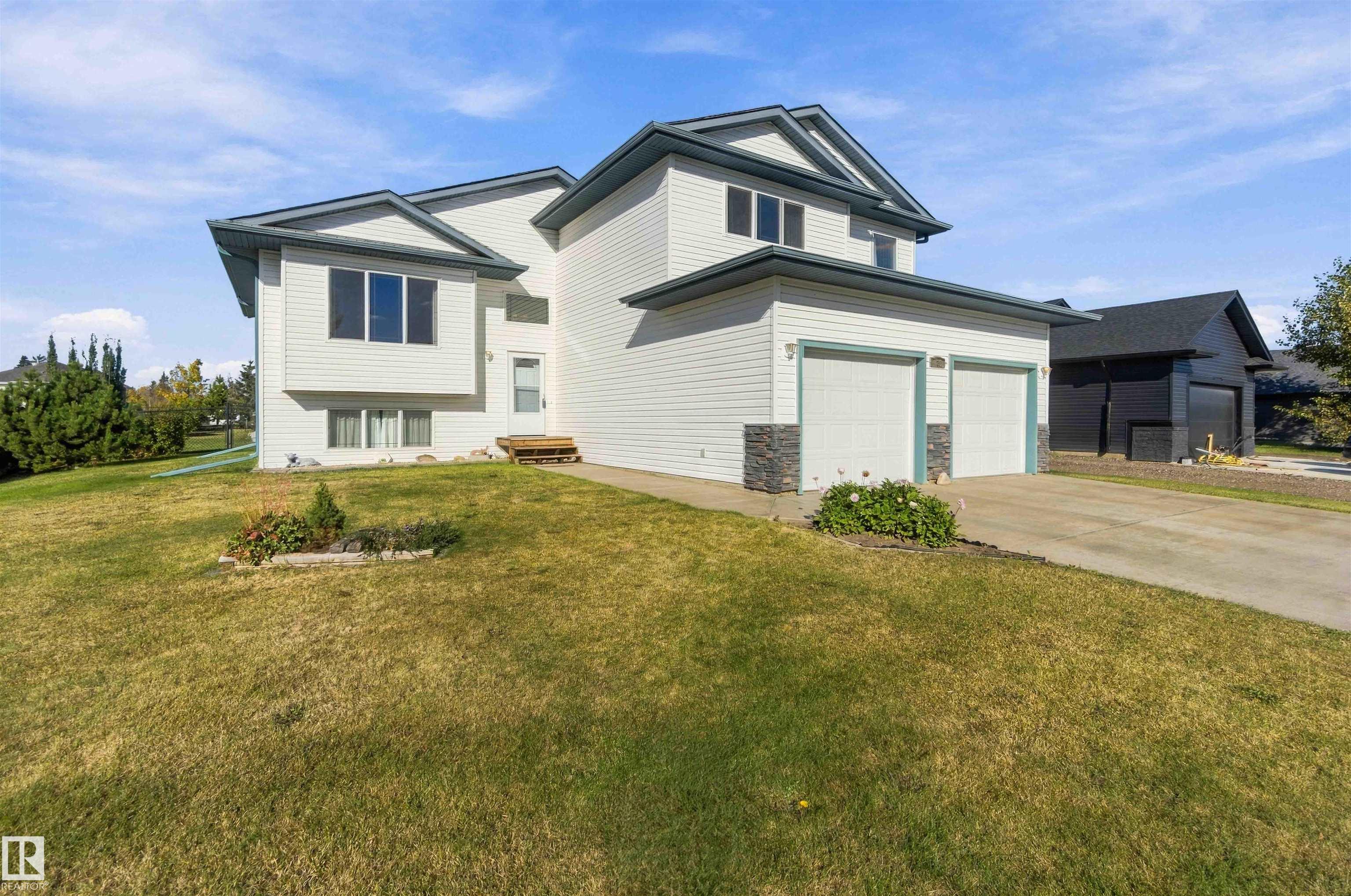 38 Landing Trails Drive, E4512360, Alberta,