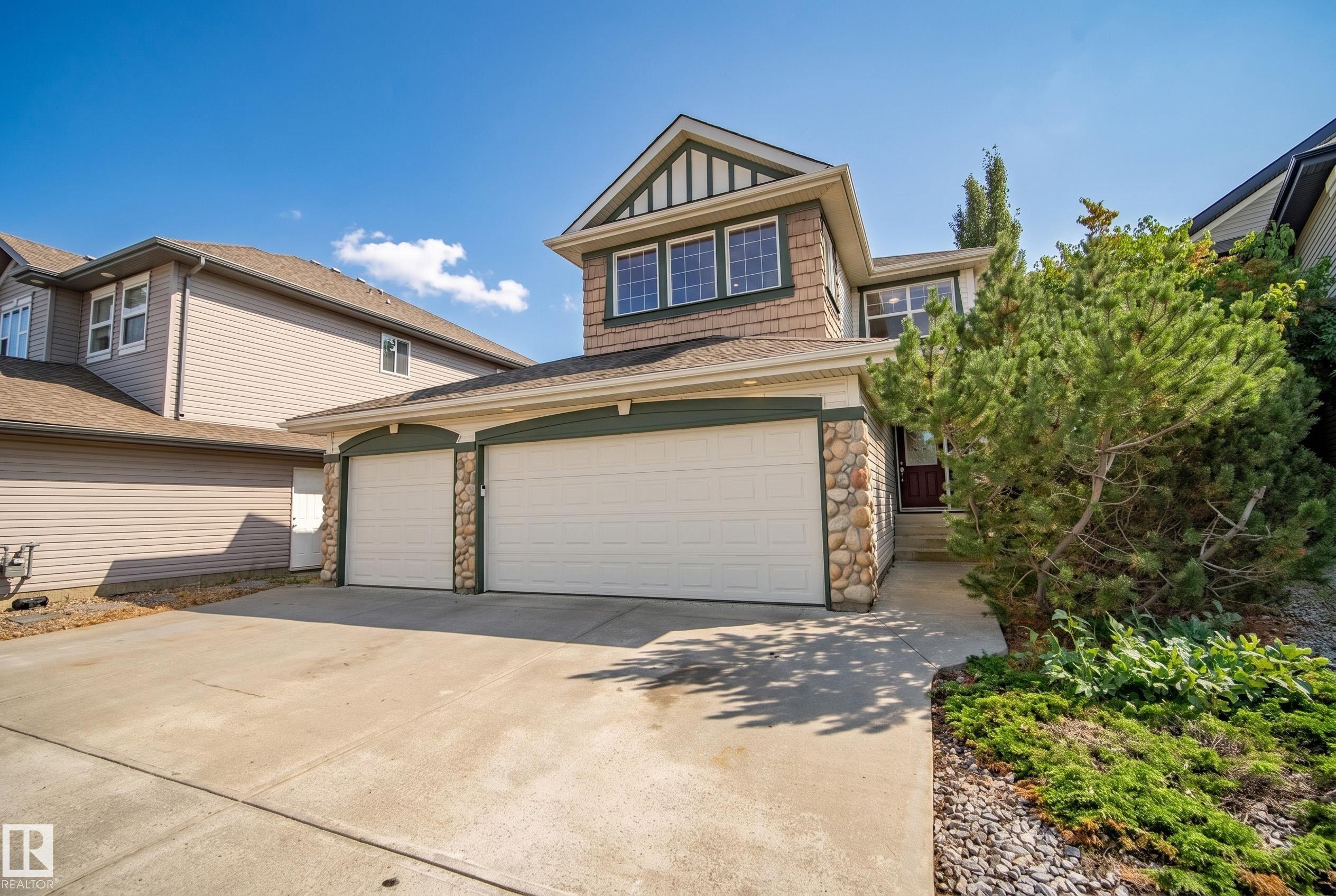 Second View of 65 SUMMERCOURT Terrace, Summerwood, Sherwood Park, Alberta, T8H 2W1