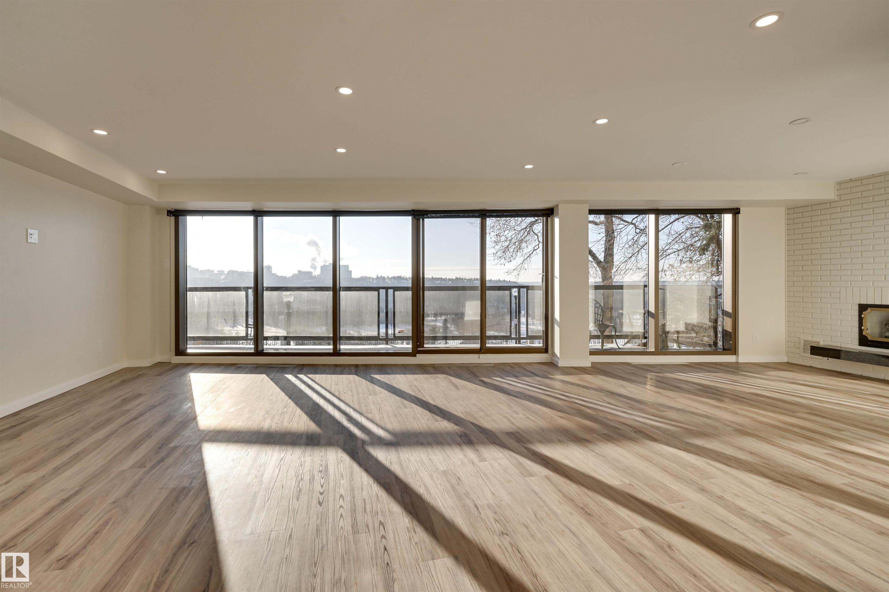 Fifth View of 1 11960 100 Avenue, Wîhkwêntôwin, Edmonton, Alberta, T5K 0K5