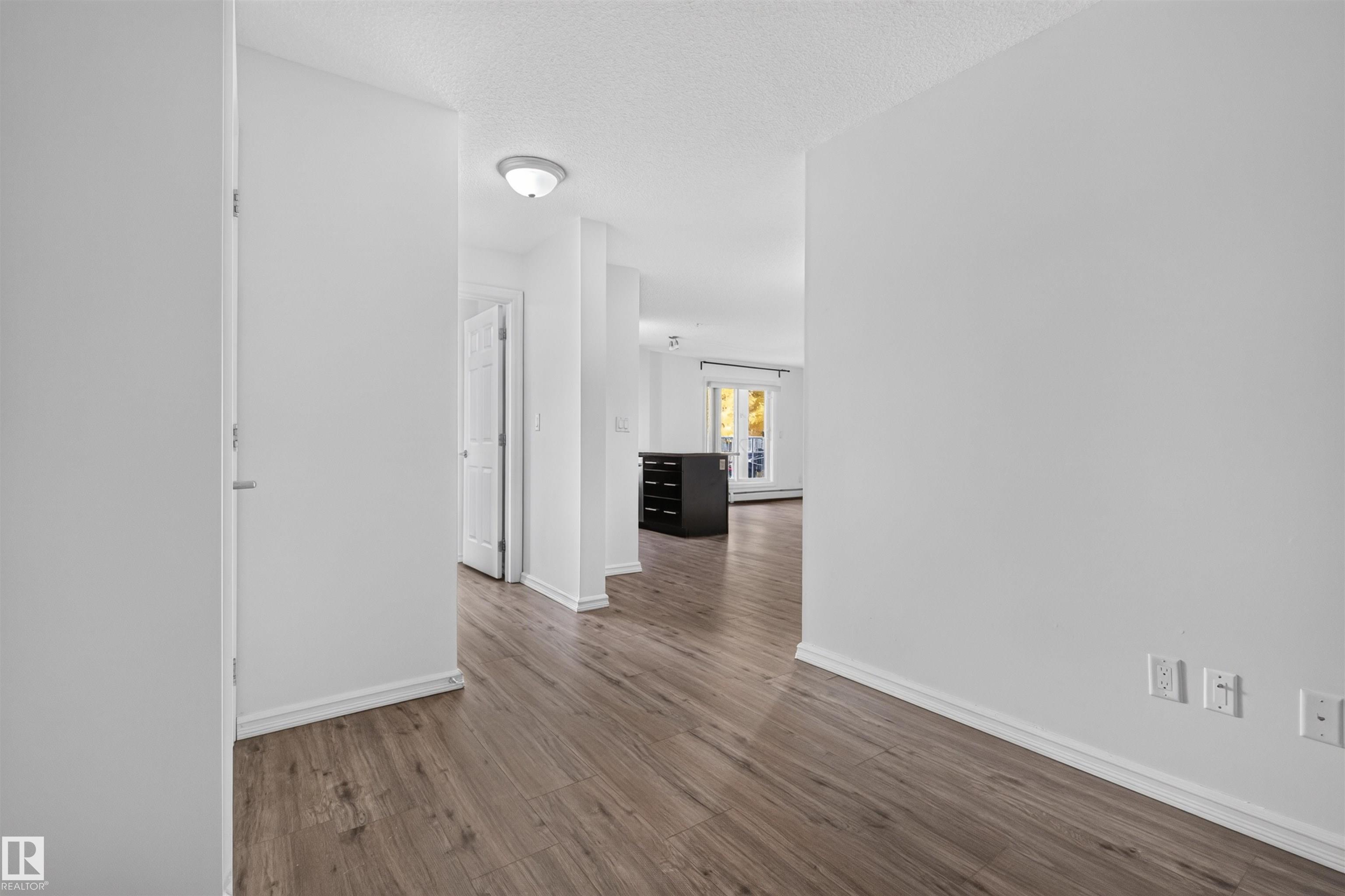 Third View of 116 2204 44 Avenue, Larkspur, Edmonton, Alberta, T6T 0G5
