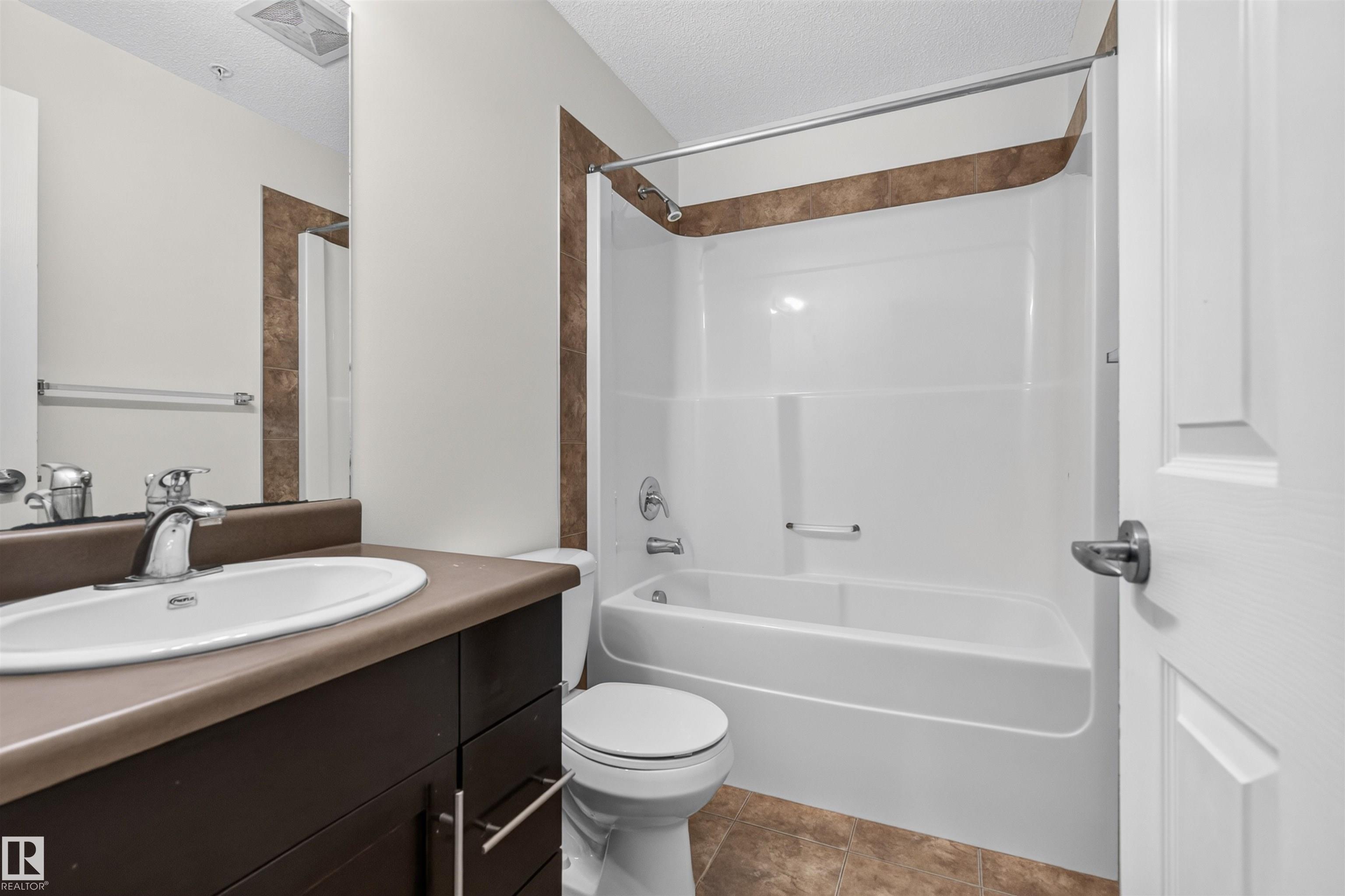 Fifth View of 116 2204 44 Avenue, Larkspur, Edmonton, Alberta, T6T 0G5