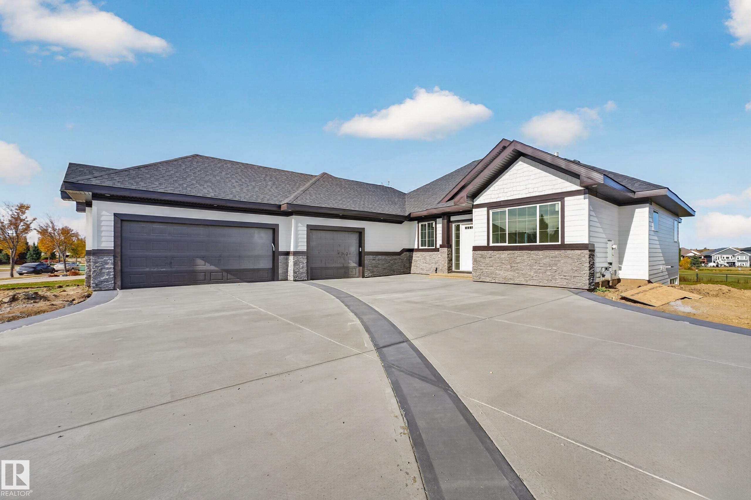 Second View of 1050 GENESIS LAKE Boulevard, Genesis On The Lakes, Stony Plain, Alberta, T7Z 0G3