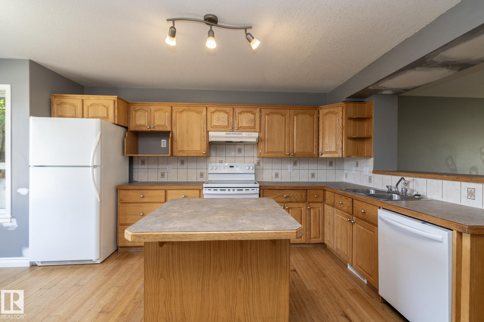Fourth View of 137 MICHIGAN Street, Devon, Devon, Alberta, T9G 2H4