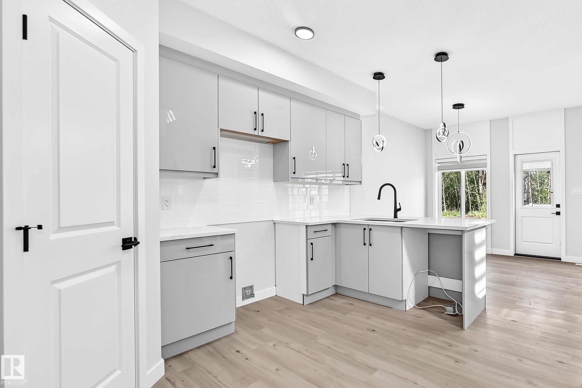 Third View of 87 PATRIOT Way, Prescott, Spruce Grove, Alberta, T7X 4E8