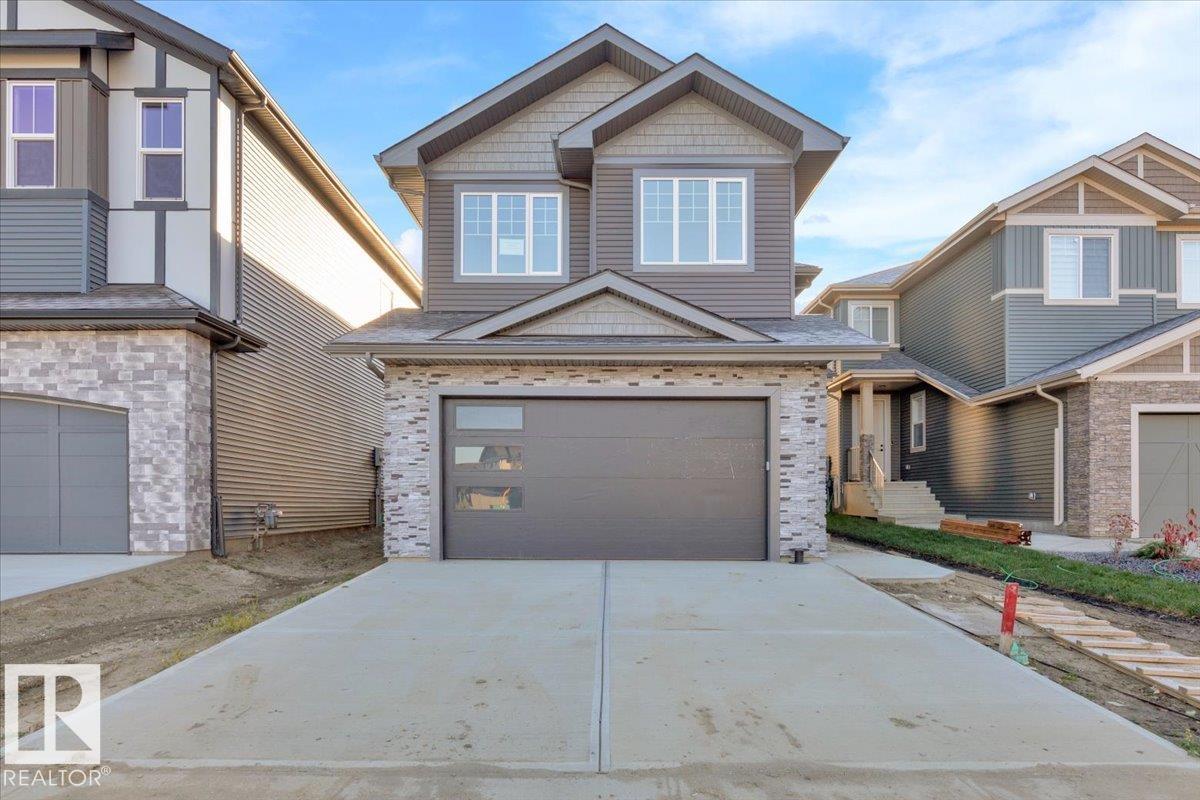 1115 GYRFALCON Crescent, E4513095, Alberta,