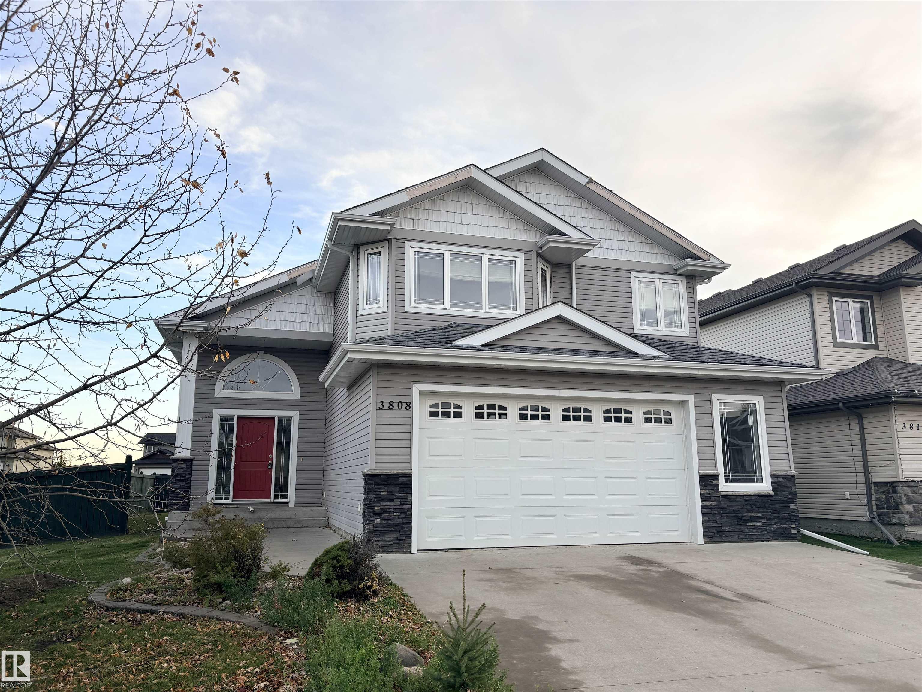 3808 45 Avenue, E4513414, Alberta,