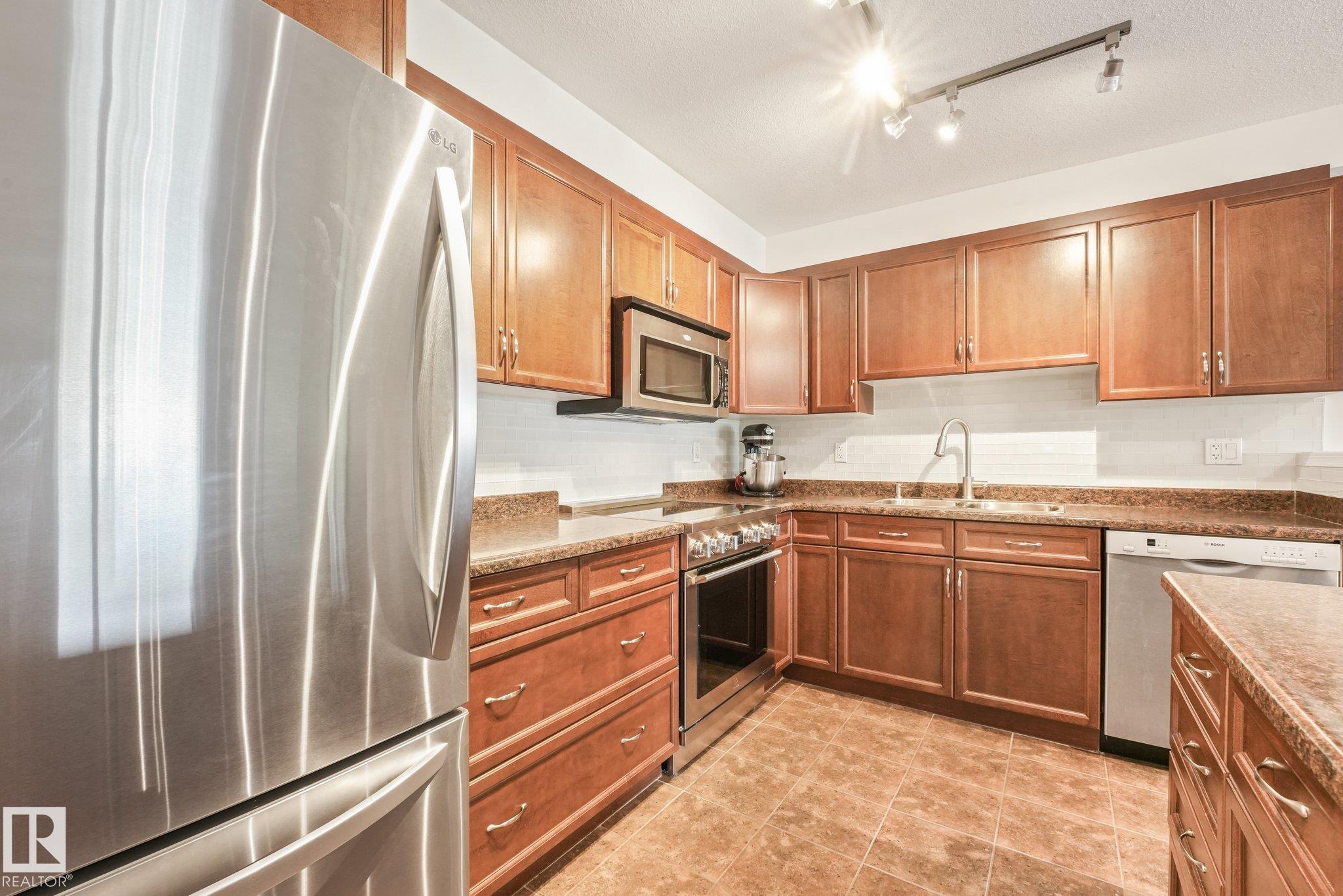 209 1589 GLASTONBURY Boulevard, E4513426, Alberta,