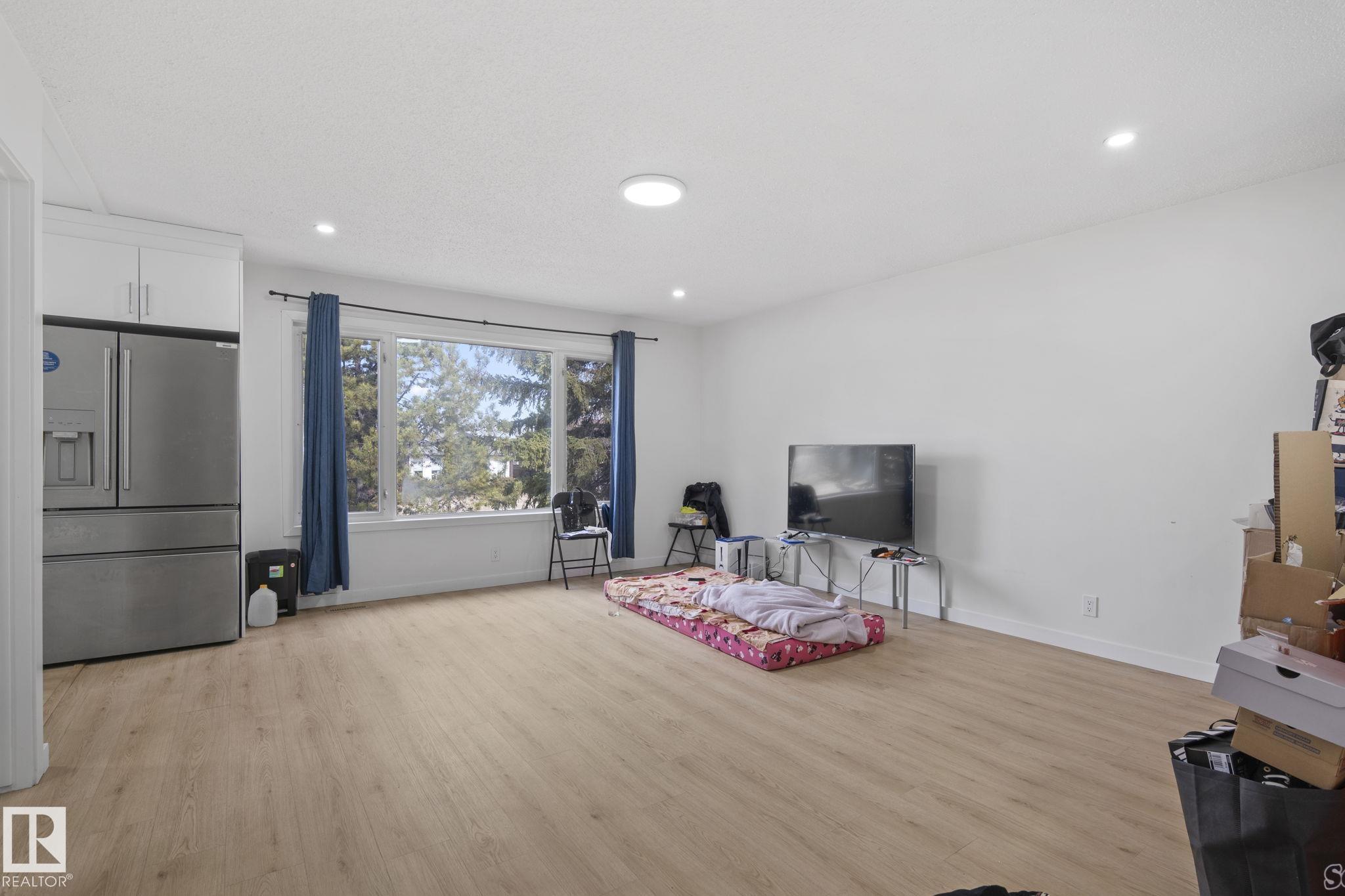 Fifth View of 1566 LAKEWOOD Road W, Meyonohk, Edmonton, Alberta, T6K 2V9