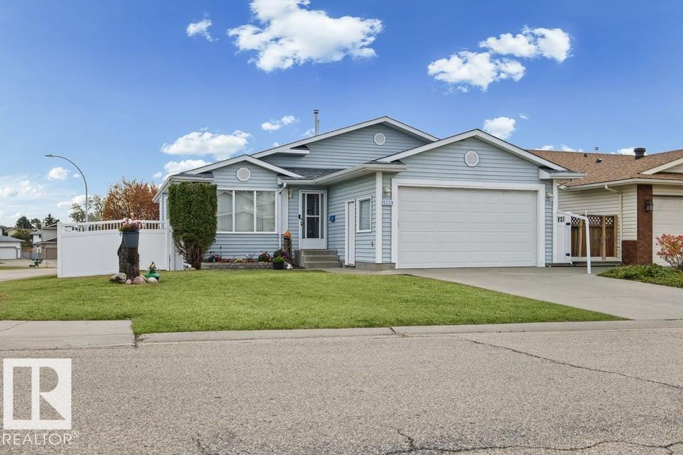 15239 63 Street, E4513725, Alberta,