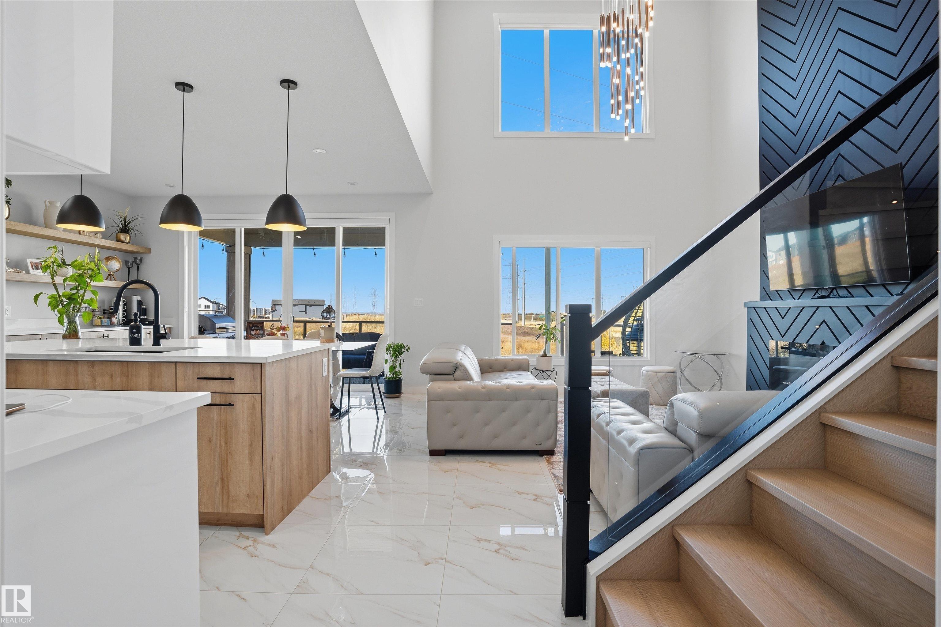 104 25 Street, E4513966, Alberta,