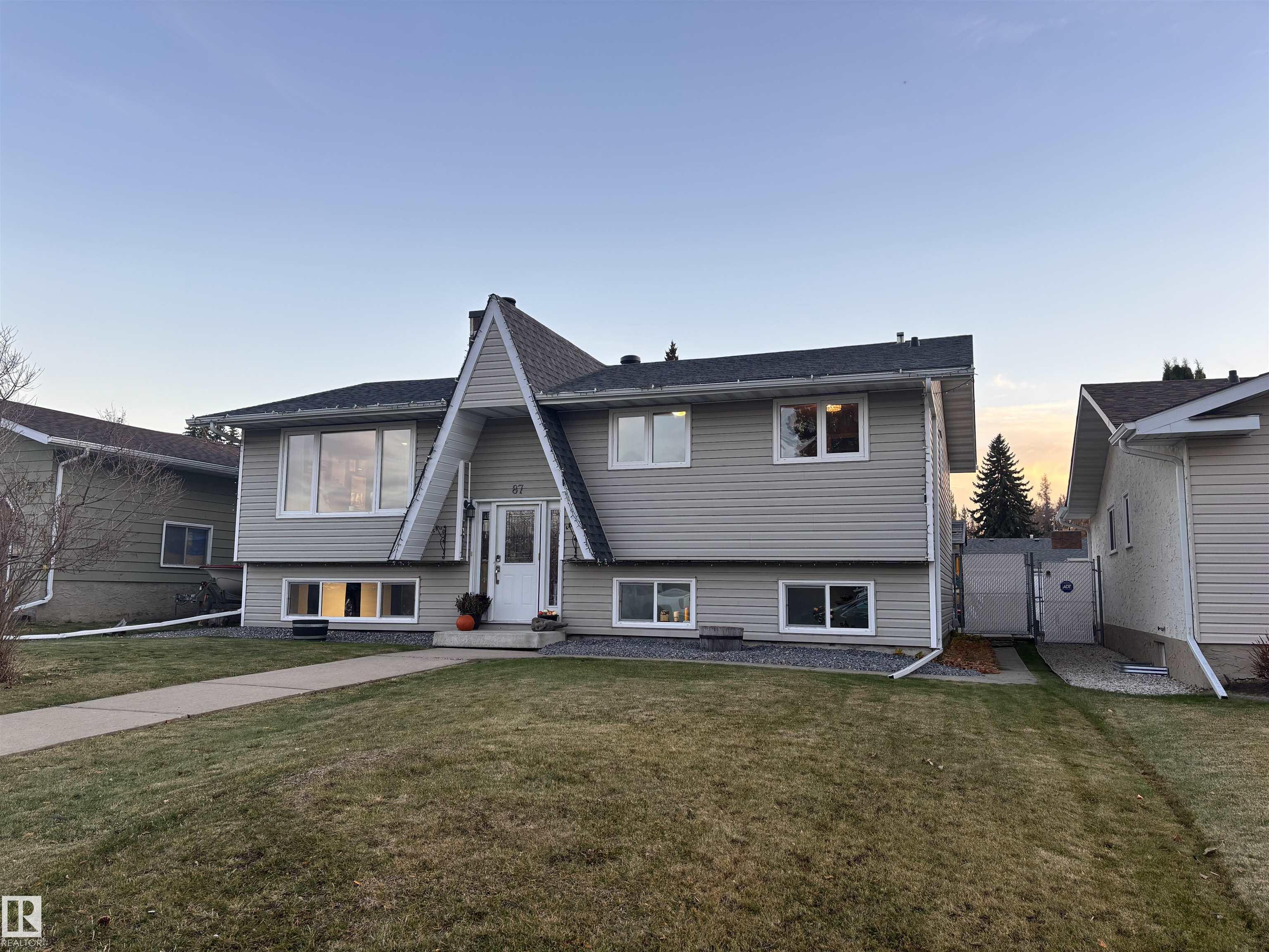 87 WAVERLEY Crescent, E4514127, Alberta,