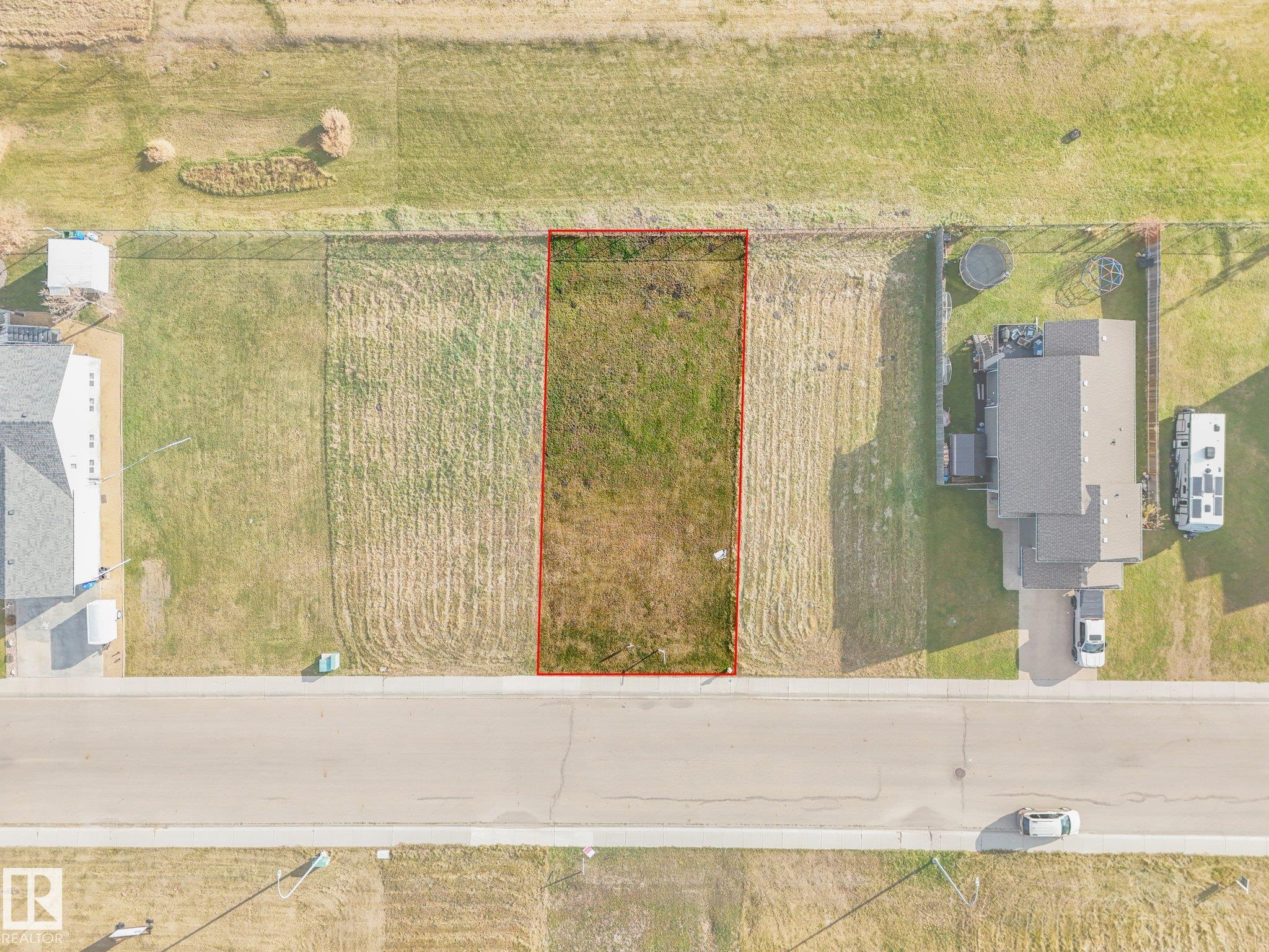 4 MONTEREY Estates, E4514281, Alberta,