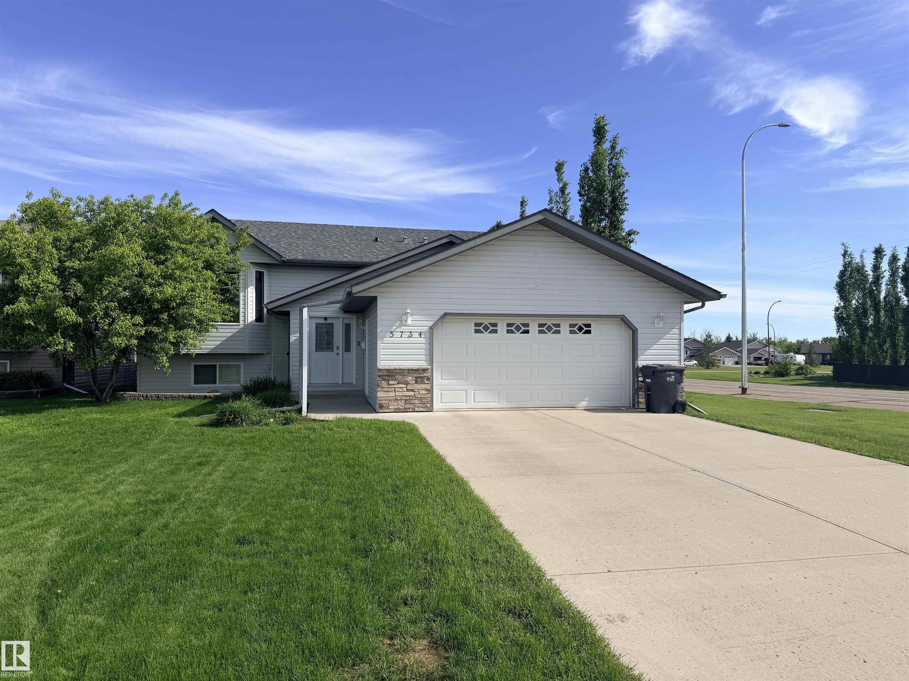 5734 47 Avenue, E4514282, Alberta,