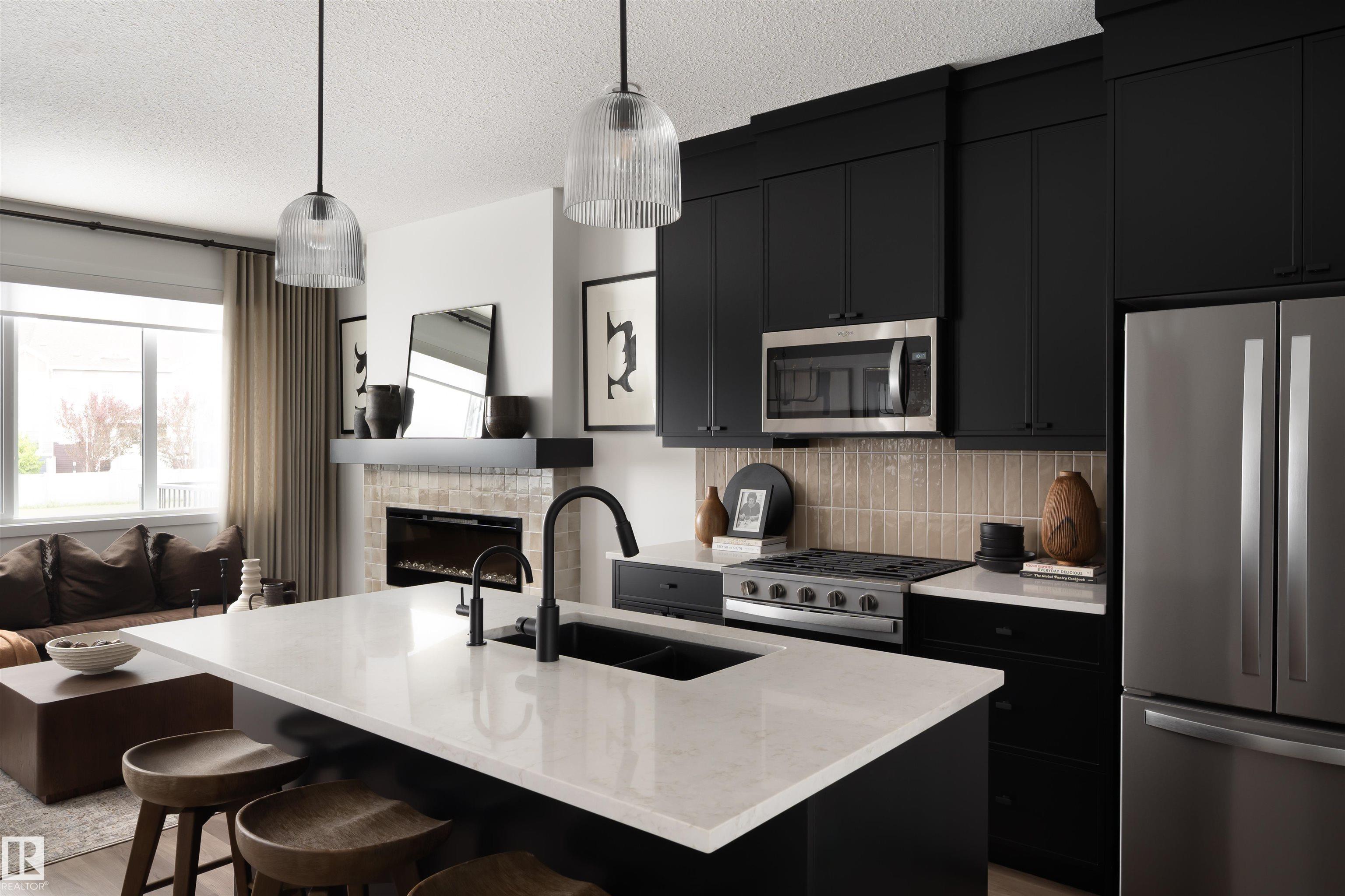 1038 Cristall Crescent, E4514356, Alberta,