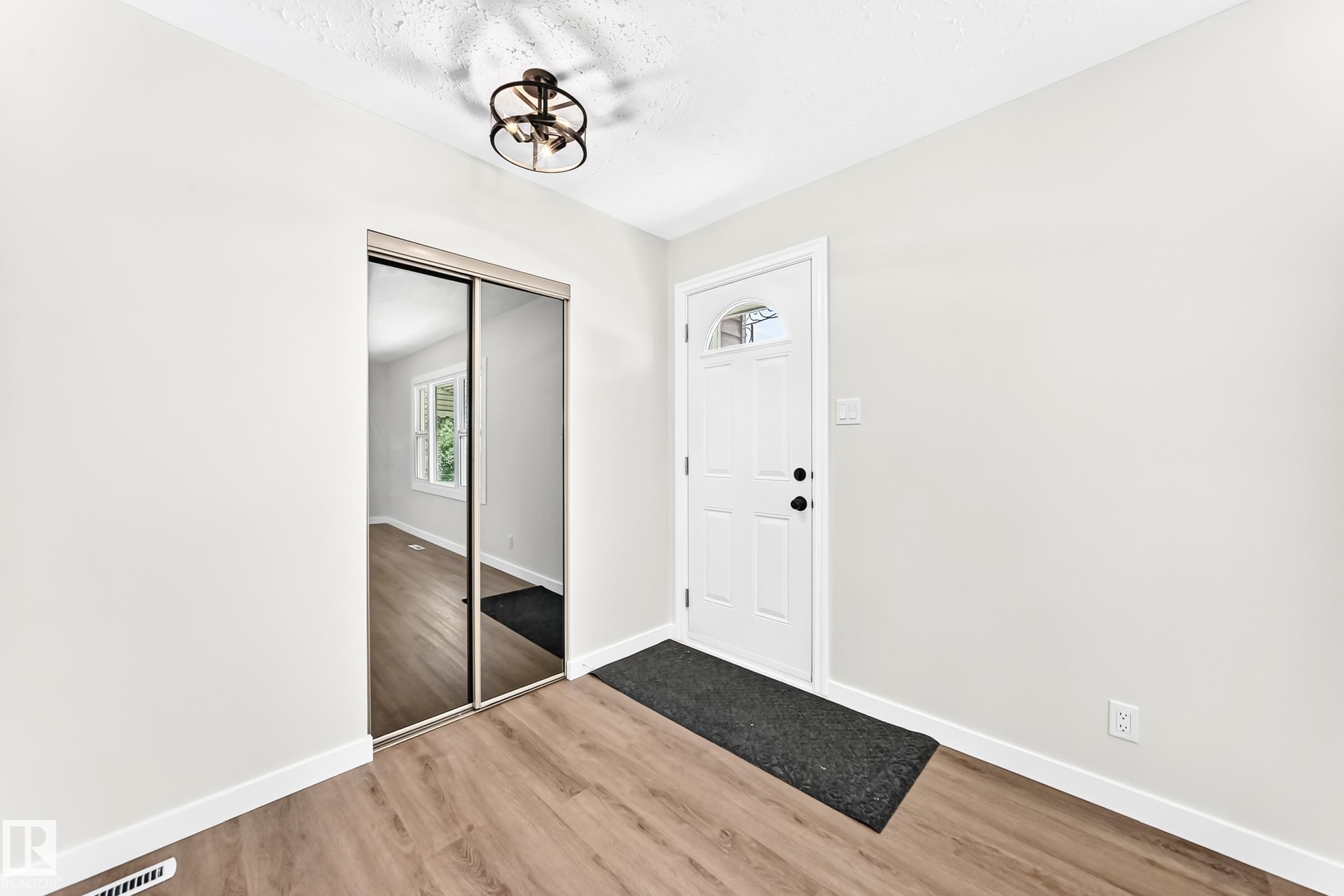 Fourth View of 12819 107 Street, Lauderdale, Edmonton, Alberta, T5E 4V4