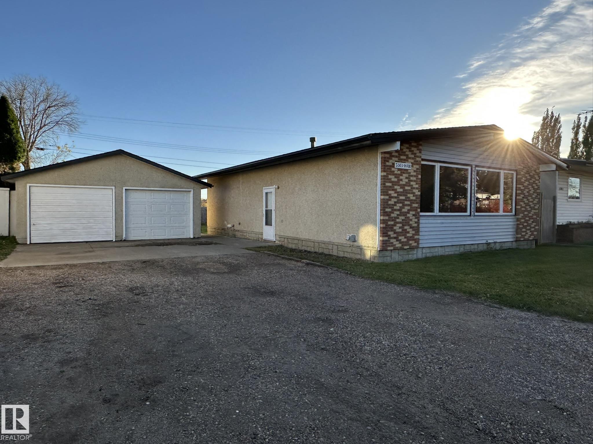 5303 44 Avenue, E4514586, Alberta,