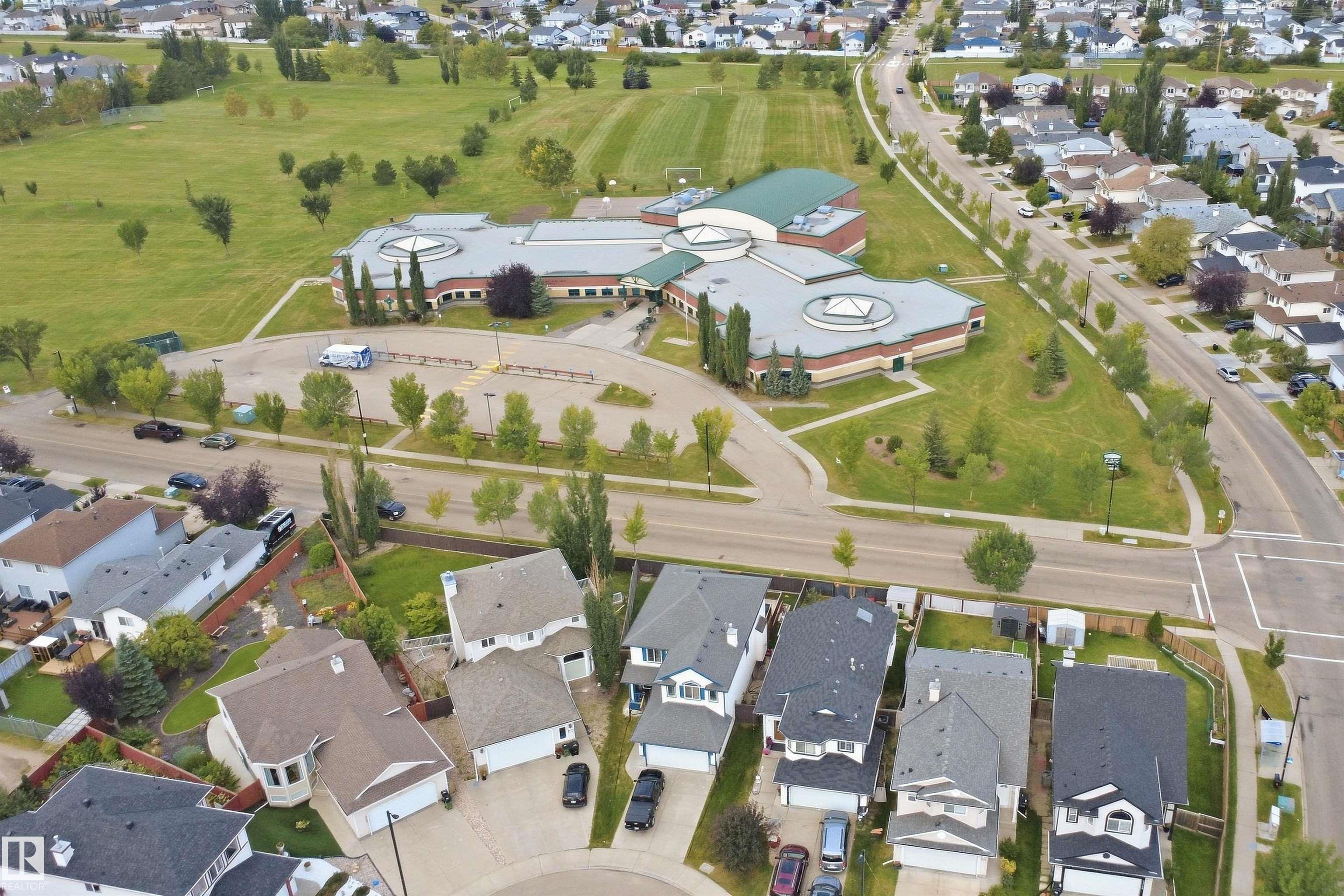 2122 37 Avenue, E4514624, Alberta,