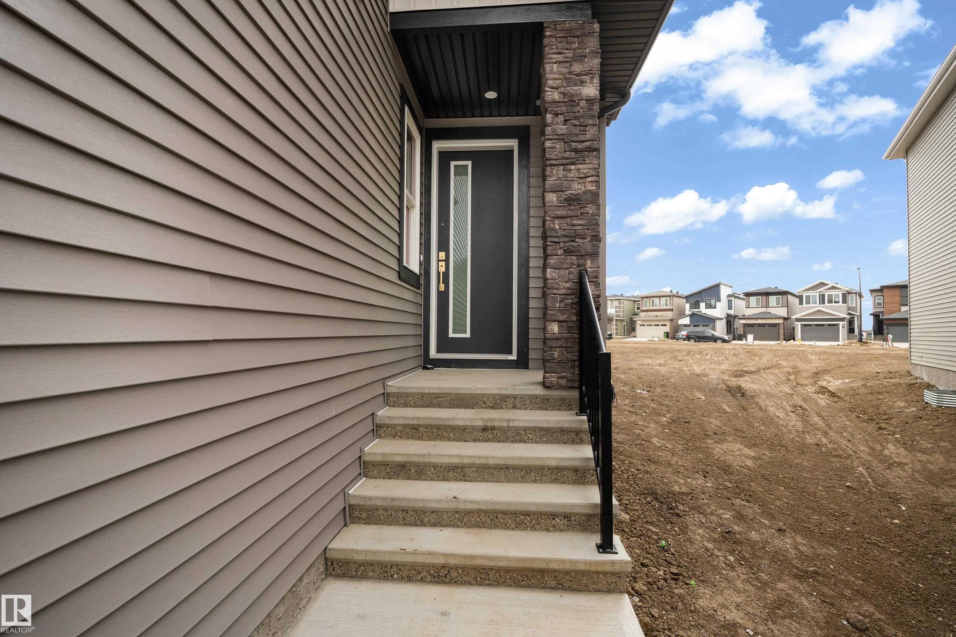 Second View of 732 31 Street, Alces, Edmonton, Alberta, T6X 3M3