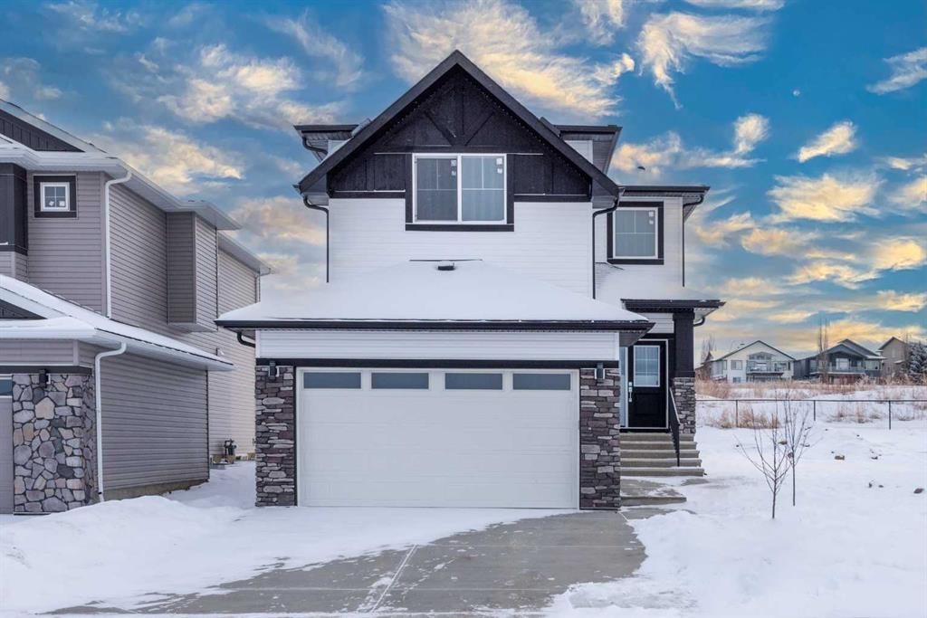 160 Lakewood Circle , A2213315, Alberta,