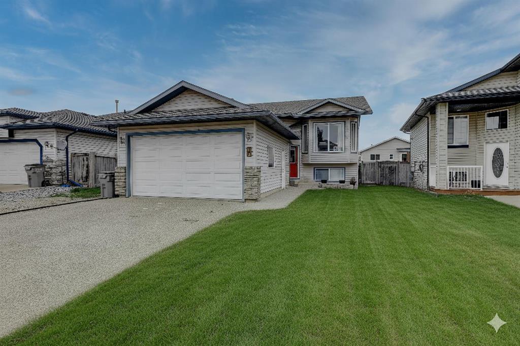 77 Pinnacle Crescent  , A2213841, Alberta,