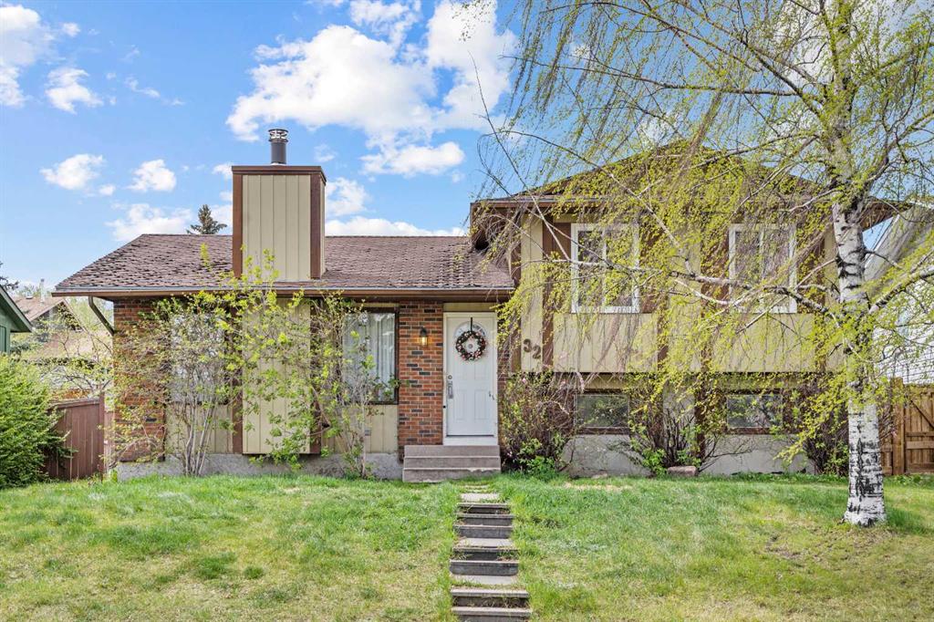Second View of 32 Deercrest Close SE, Deer Ridge, Calgary, Alberta, T2J 5S3